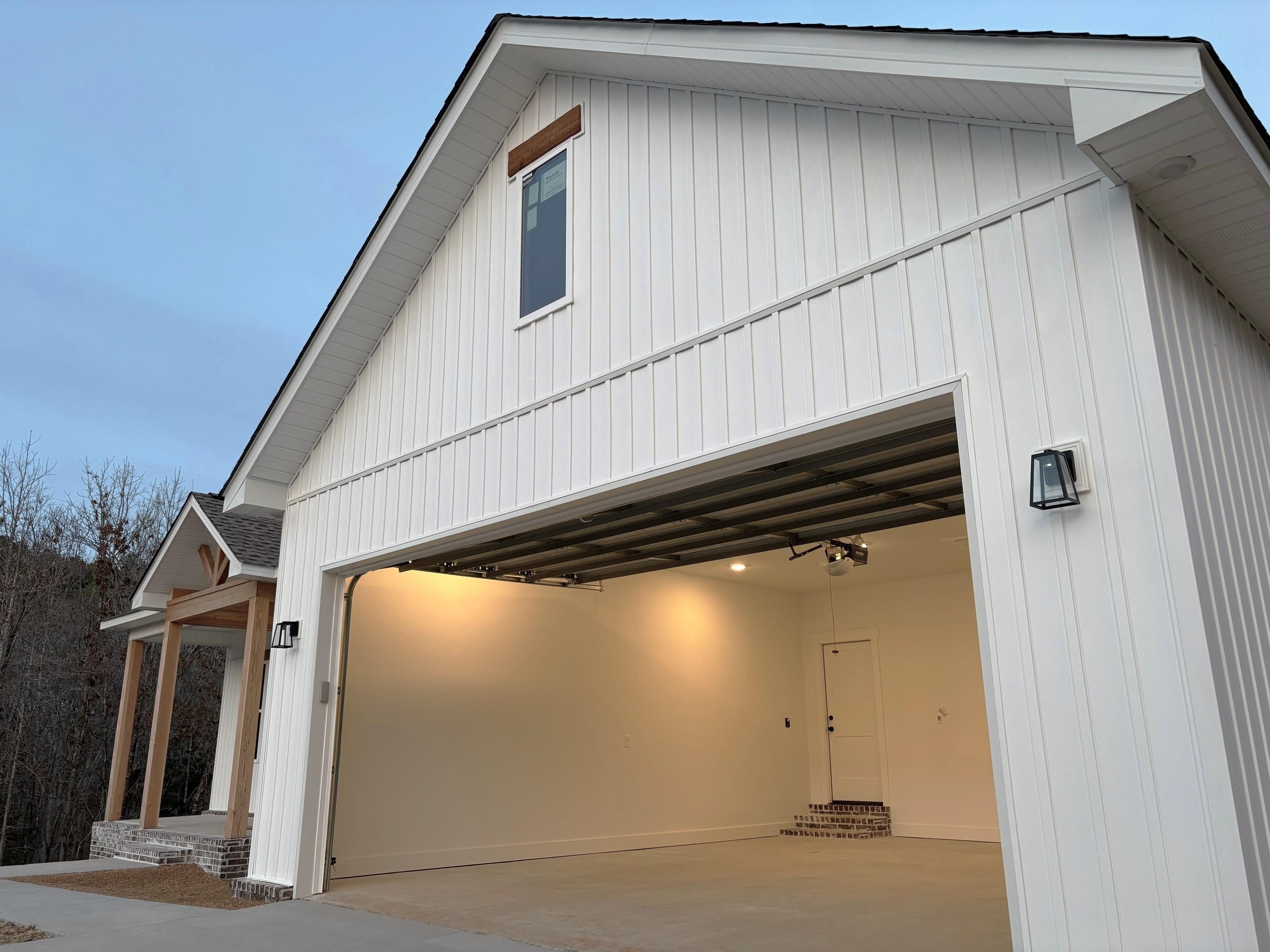 EAST WIND - Residential