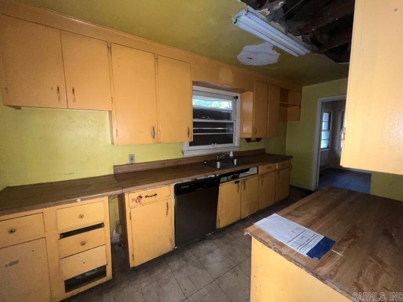 RIVERSIDE ADDN - Residential