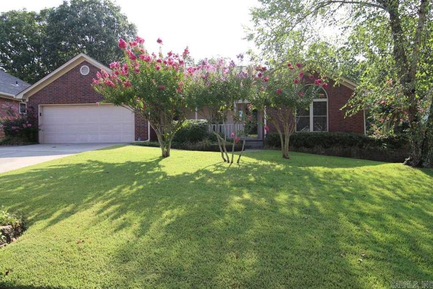 Wonderful one level in Windsor Valley that has been well maintained. Three BR, 2 Bath with split floor plan. Living area is large with laminate wood flooring and fireplace with gas logs. All appliances in kitchen have been updated and hardly used.  Breakfast area off kitchen with bay window. Two car garage. Lovely backyard with extra landscaping and fully fenced.  Sprinkler system. Built in Generator. Located at the end of the street, no through traffic.