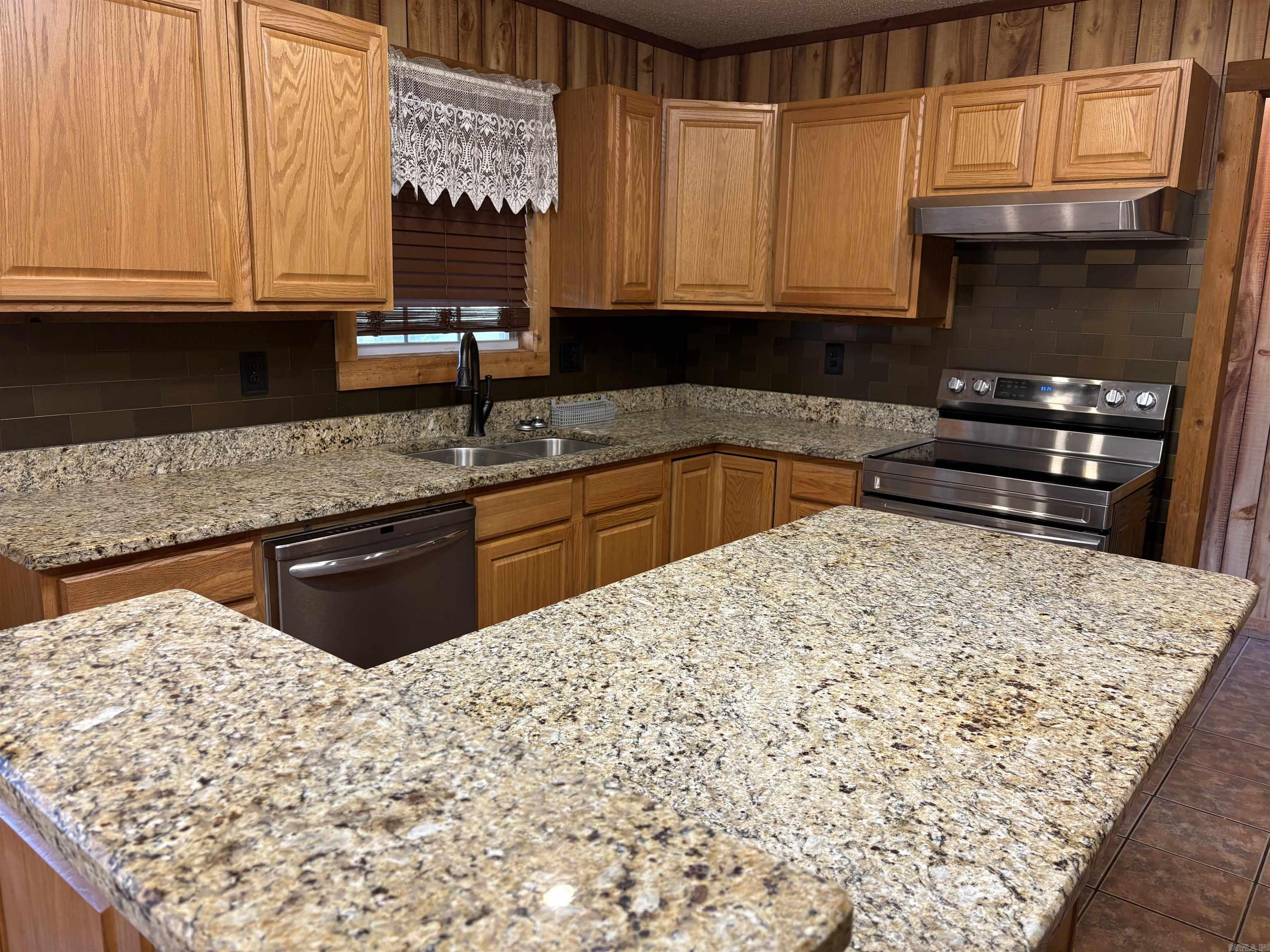 CEDAR VALLEY S/D - Residential