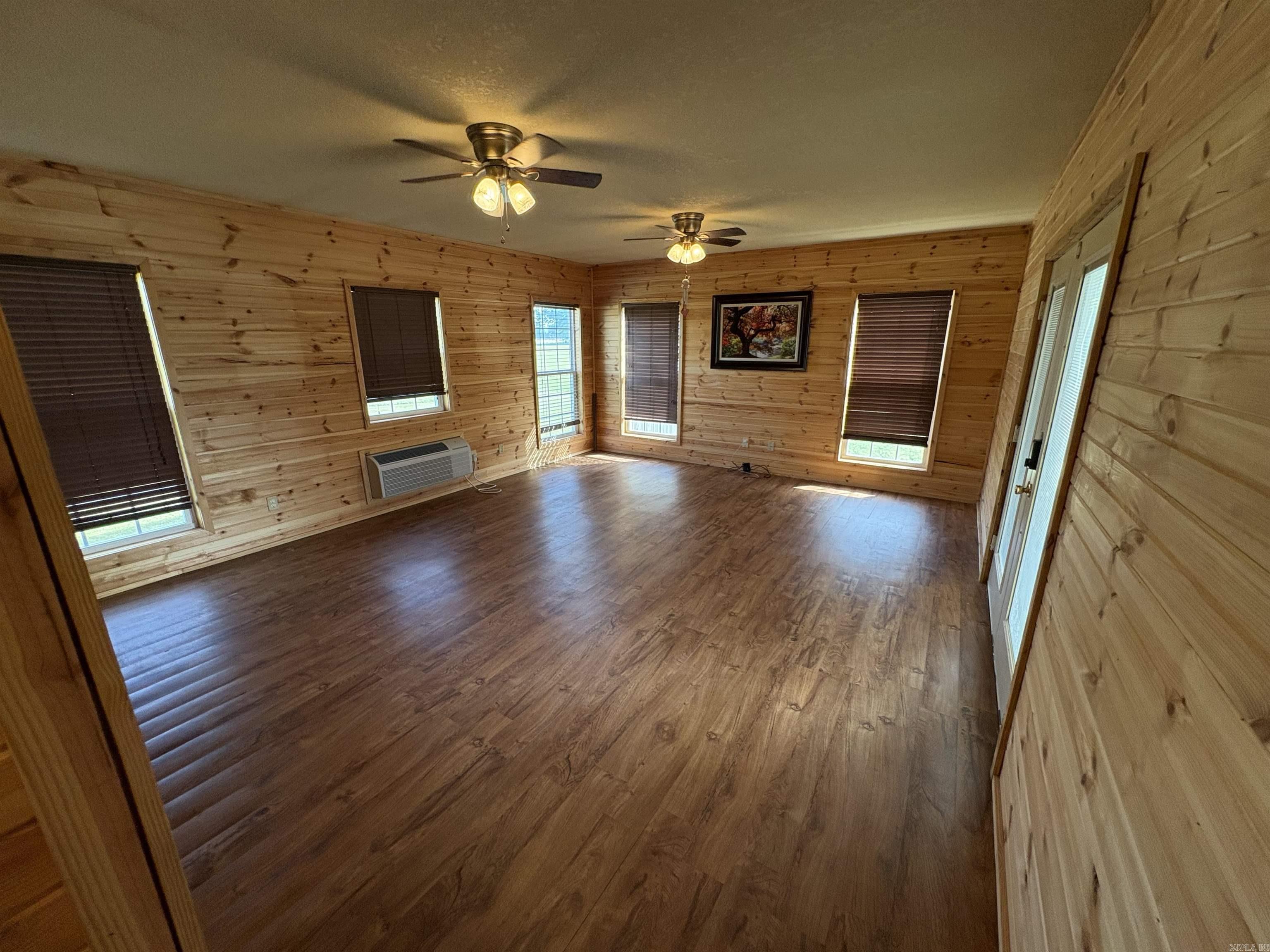 CEDAR VALLEY S/D - Residential