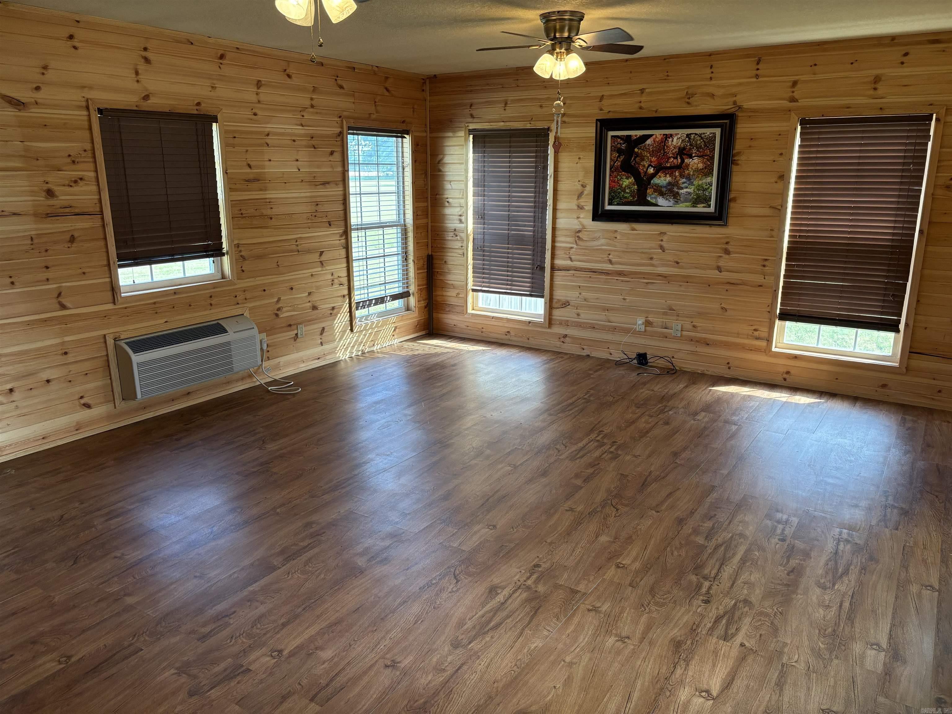 CEDAR VALLEY S/D - Residential