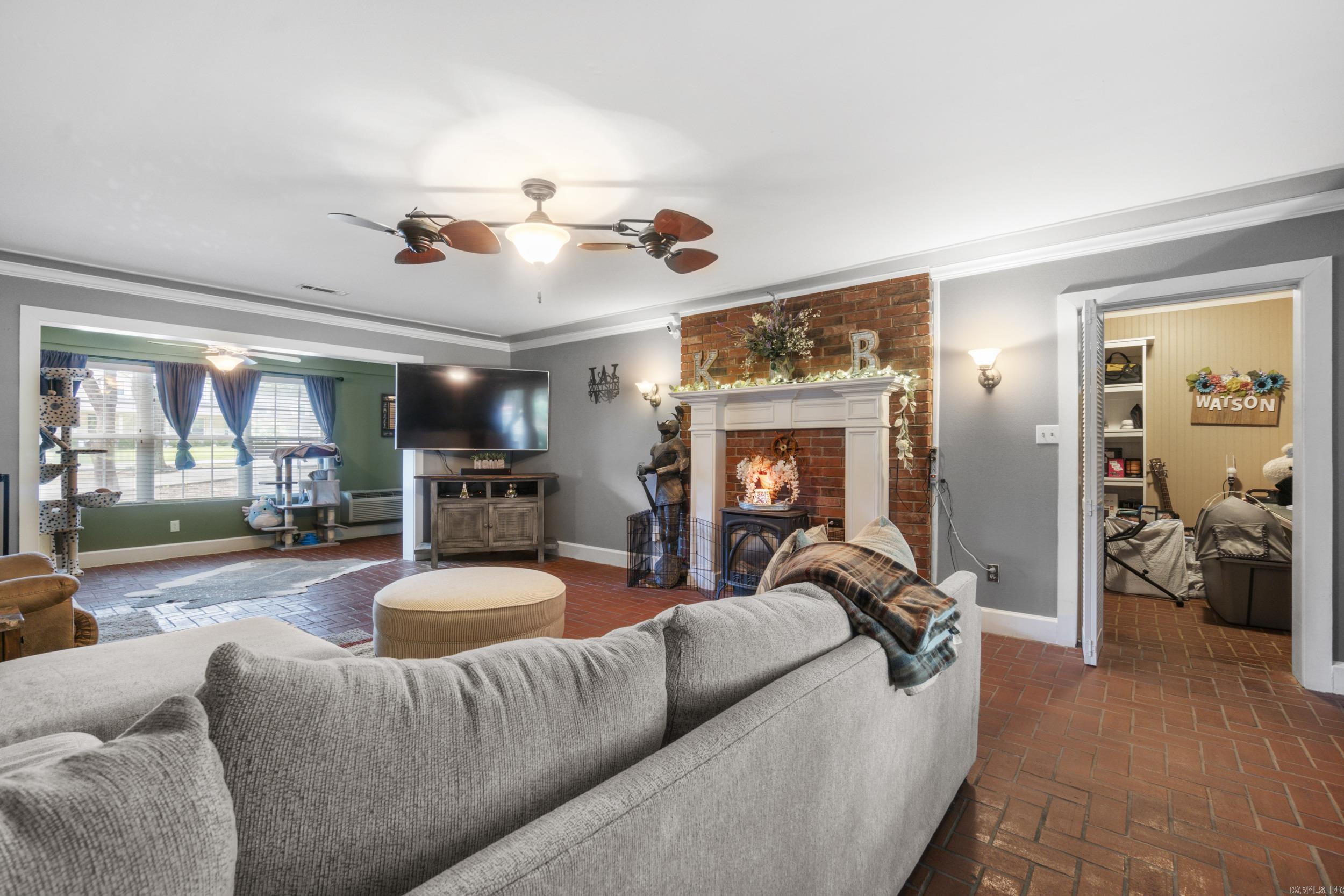 COUNTRY CLUB EAST ADD (SEARCY) - Residential