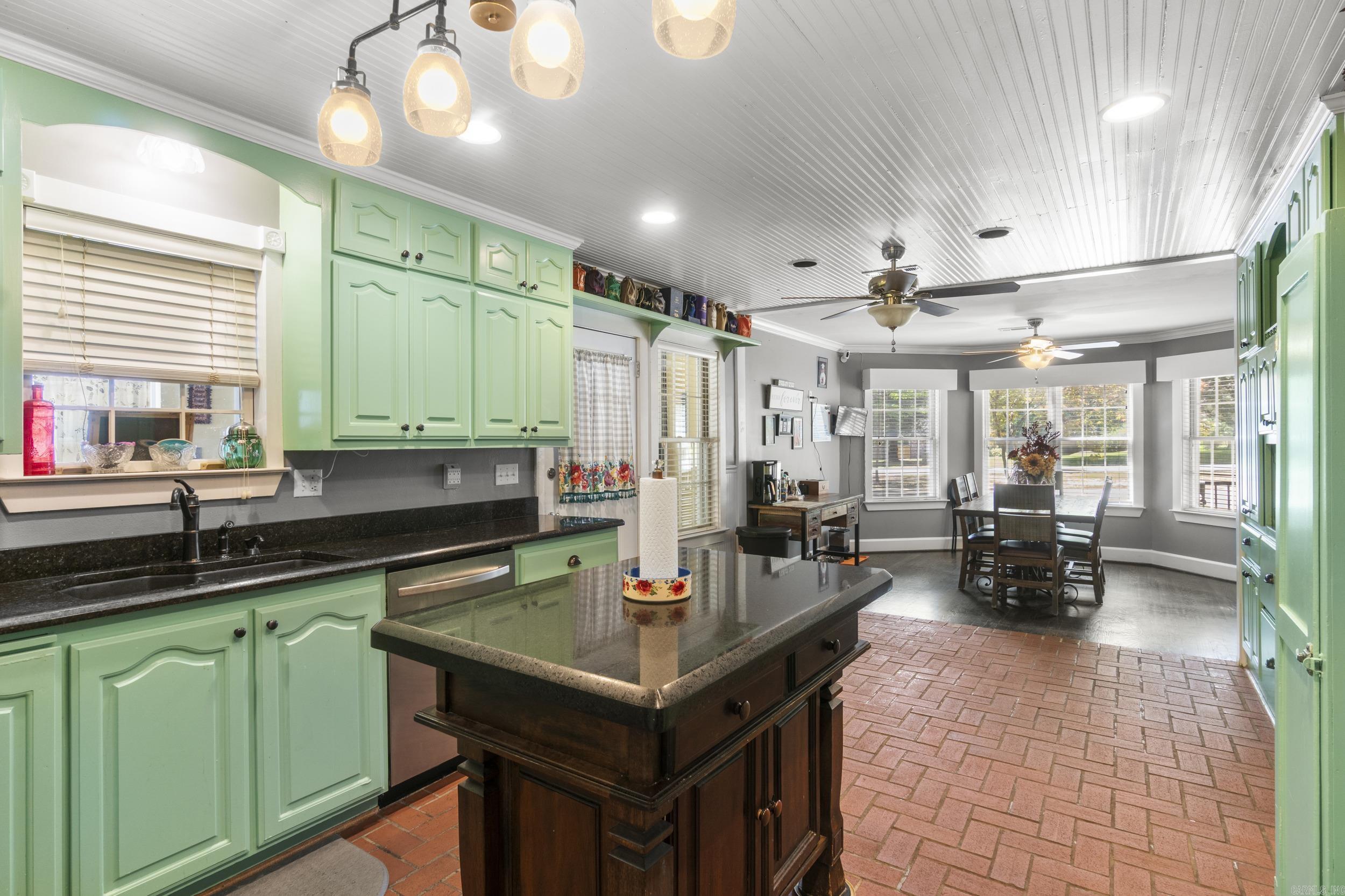 COUNTRY CLUB EAST ADD (SEARCY) - Residential