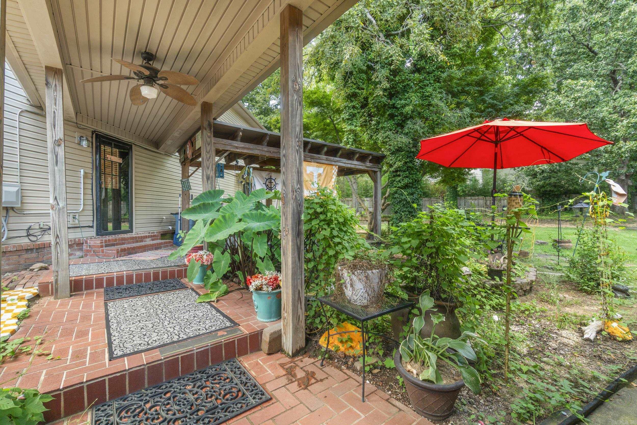 COUNTRY CLUB EAST ADD (SEARCY) - Residential