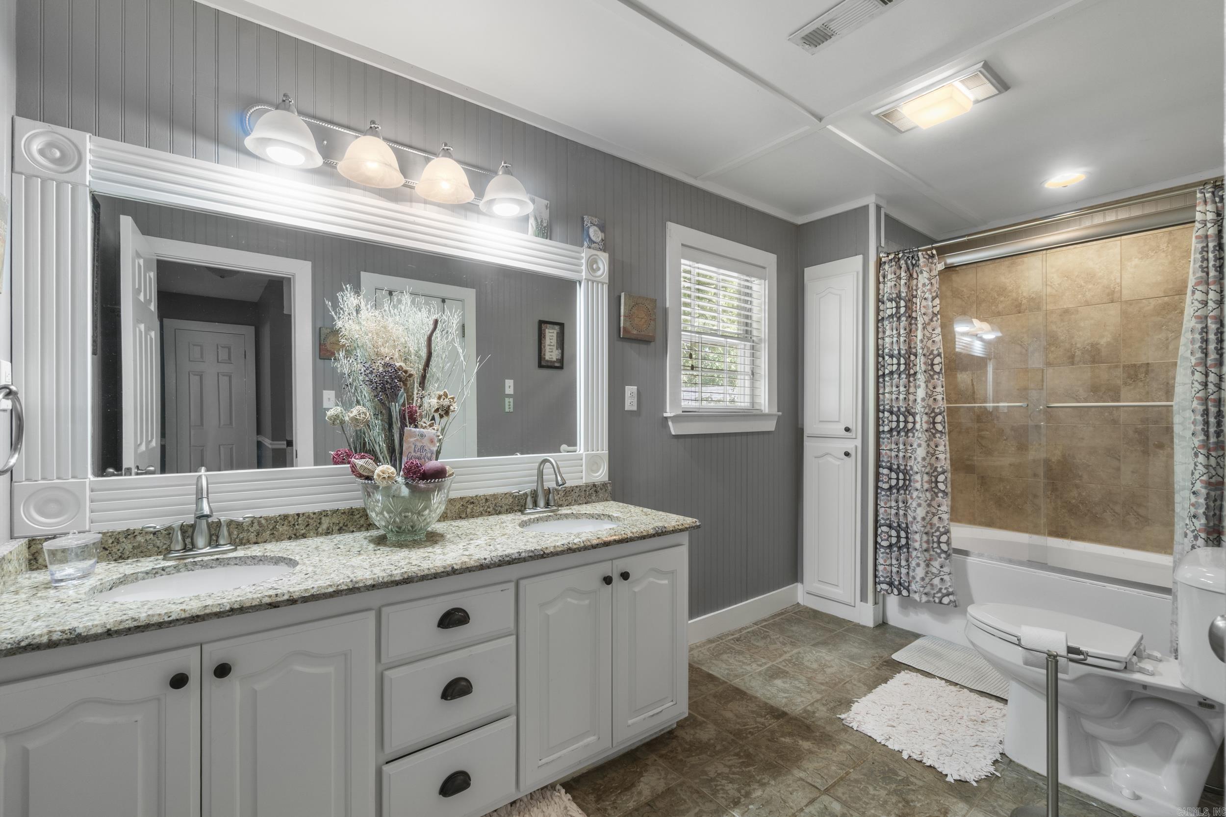 COUNTRY CLUB EAST ADD (SEARCY) - Residential