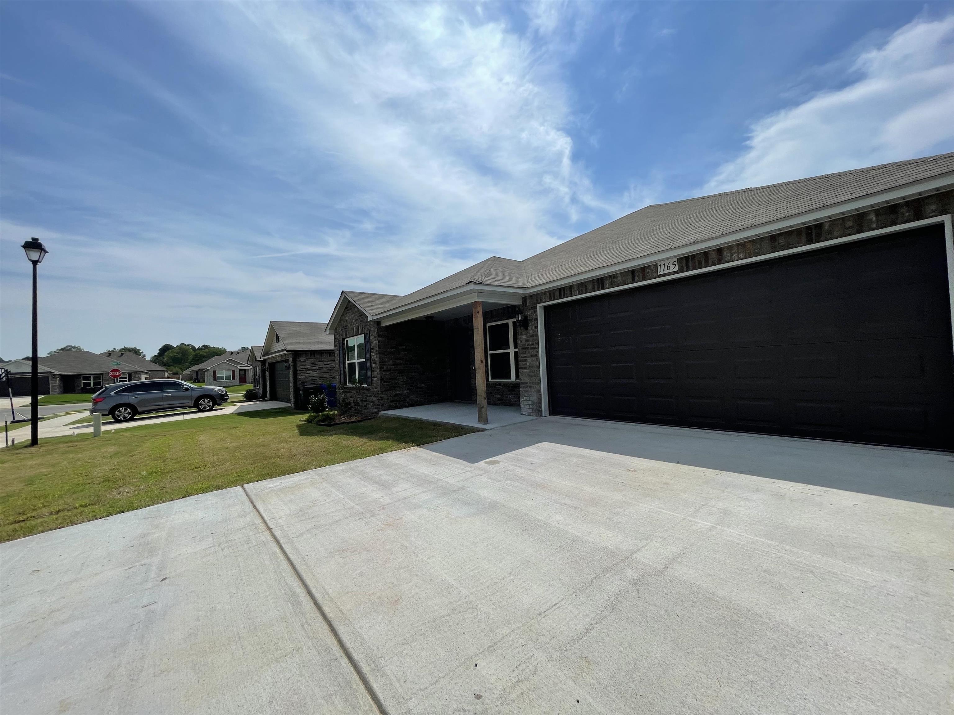 MUSEUM MEADOWS - Residential Lease