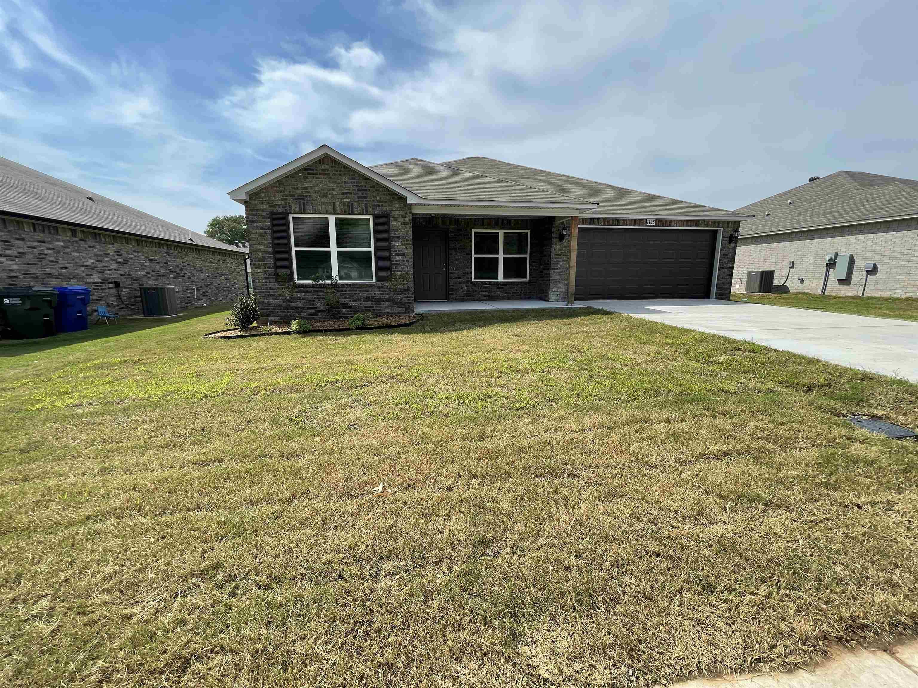 MUSEUM MEADOWS - Residential Lease