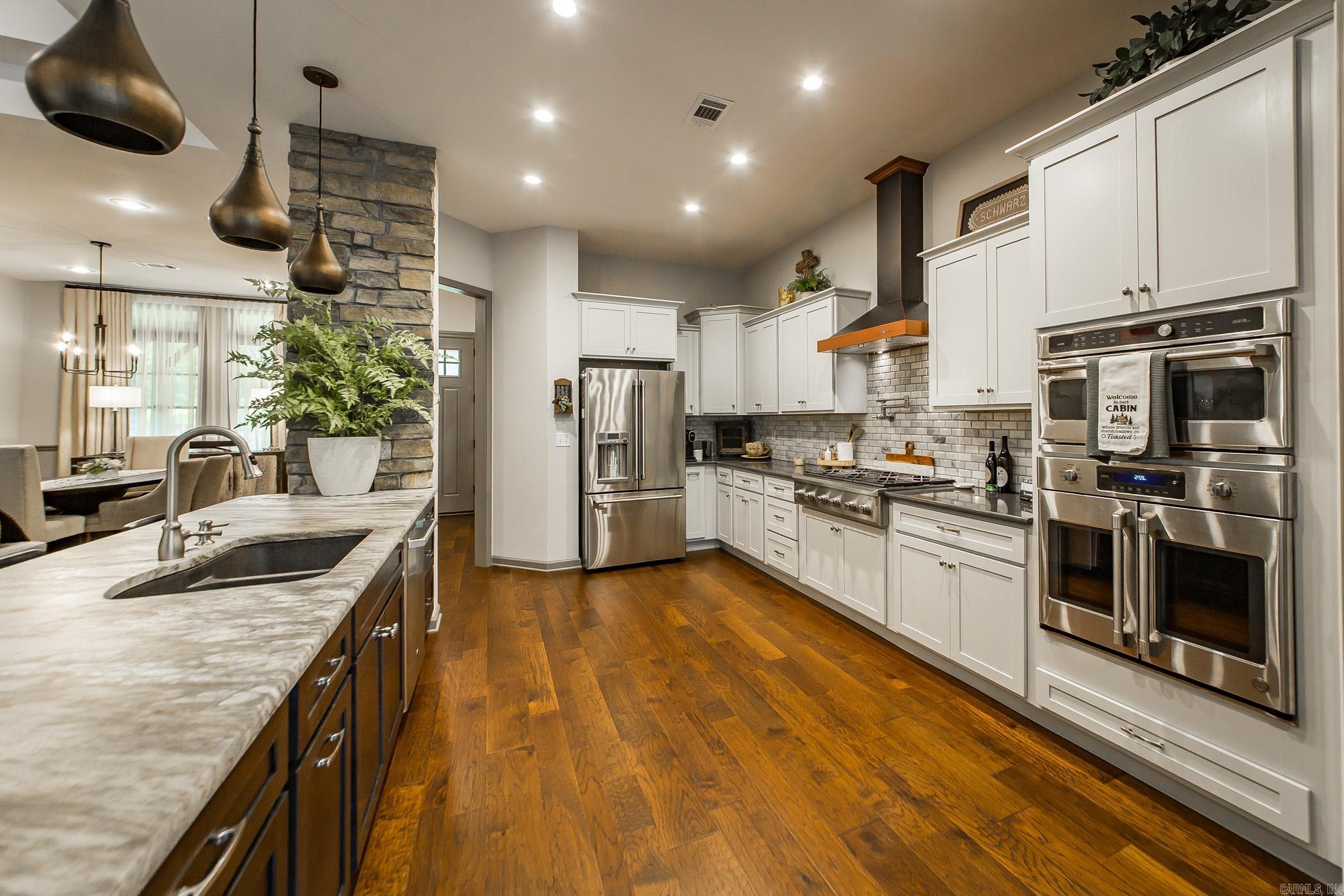 RIVER RIDGE ESTATES - Residential