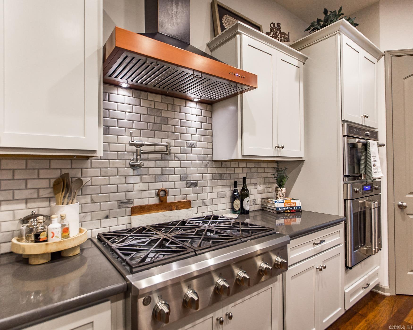 RIVER RIDGE ESTATES - Residential