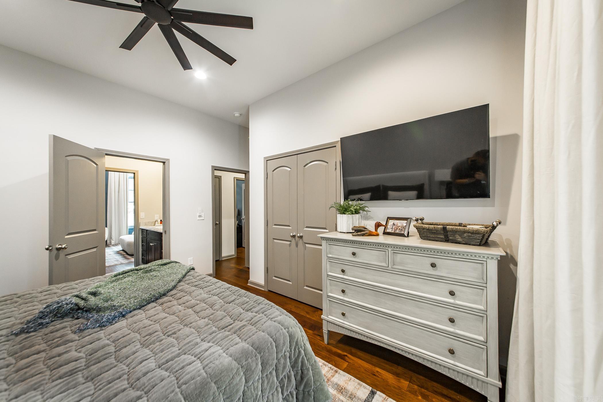 RIVER RIDGE ESTATES - Residential