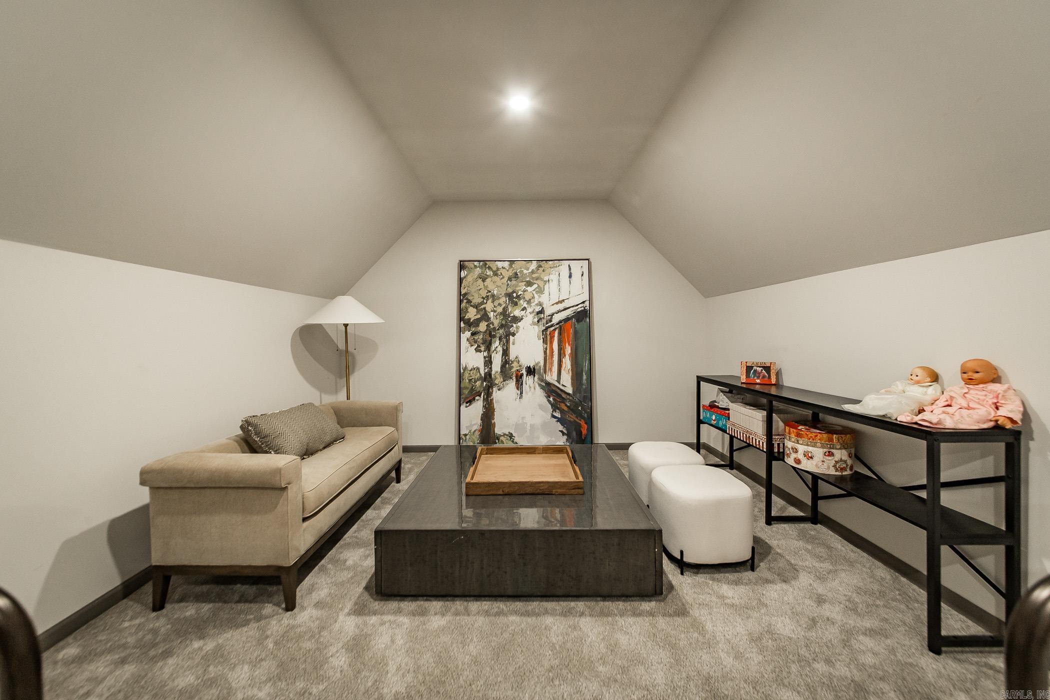 RIVER RIDGE ESTATES - Residential