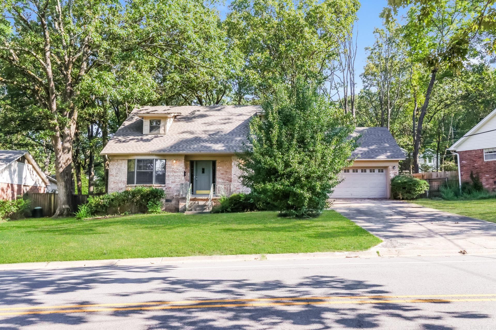 LEAWOOD HEIGHTS - Residential