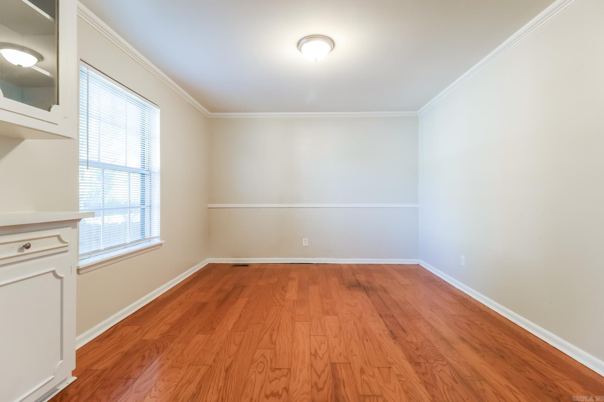 LEAWOOD HEIGHTS - Residential