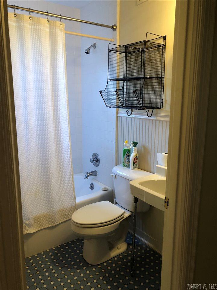 Kingwood Place - Residential Lease