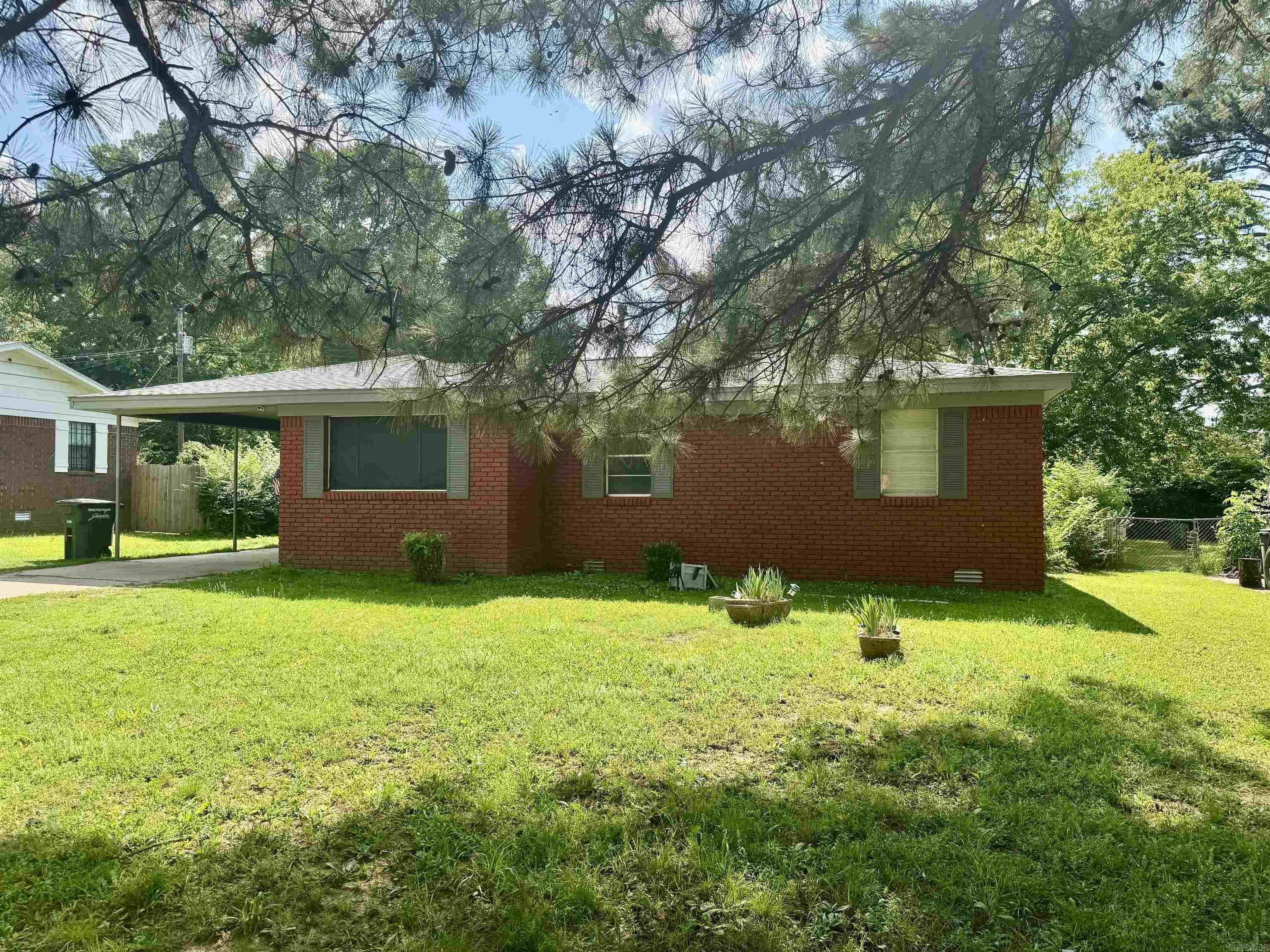 Welcome home to this charming 3-bedroom, 1.5-bath residence nestled in a quiet, well-established neighborhood. This cozy property features a spacious living room perfect for relaxing or entertaining. Enjoy peace of mind with a **new roof** and a **fully fenced backyard**āideal for kids, pets, or outdoor gatherings. Youāll also find **two storage buildings** offering plenty of room for tools, hobbies, or extra storage. Conveniently located **close to stores, restaurants, and gas stations**, this home offers both comfort and convenience. Whether you're a **first-time homebuyer** looking to start your journey or an **investor** seeking a smart addition to your portfolio, this home is a fantastic opportunity. Donāt miss your chance to make it yours!