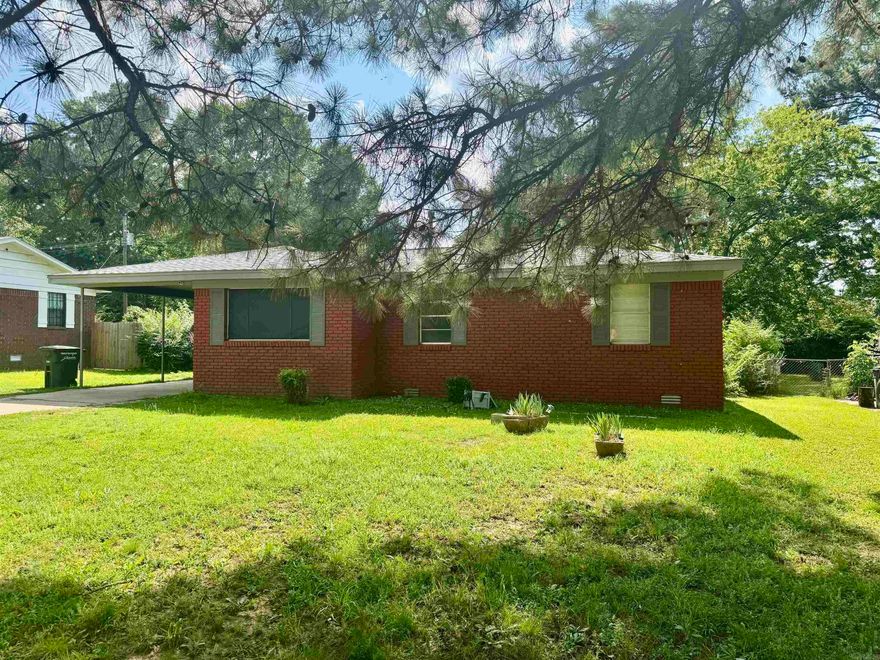 Welcome home to this charming 3-bedroom, 1.5-bath residence nestled in a quiet, well-established neighborhood. This cozy property features a spacious living room perfect for relaxing or entertaining. Enjoy peace of mind with a **new roof** and a **fully fenced backyard**—ideal for kids, pets, or outdoor gatherings. You’ll also find **two storage buildings** offering plenty of room for tools, hobbies, or extra storage. Conveniently located **close to stores, restaurants, and gas stations**, this home offers both comfort and convenience. Whether you're a **first-time homebuyer** looking to start your journey or an **investor** seeking a smart addition to your portfolio, this home is a fantastic opportunity. Don’t miss your chance to make it yours!