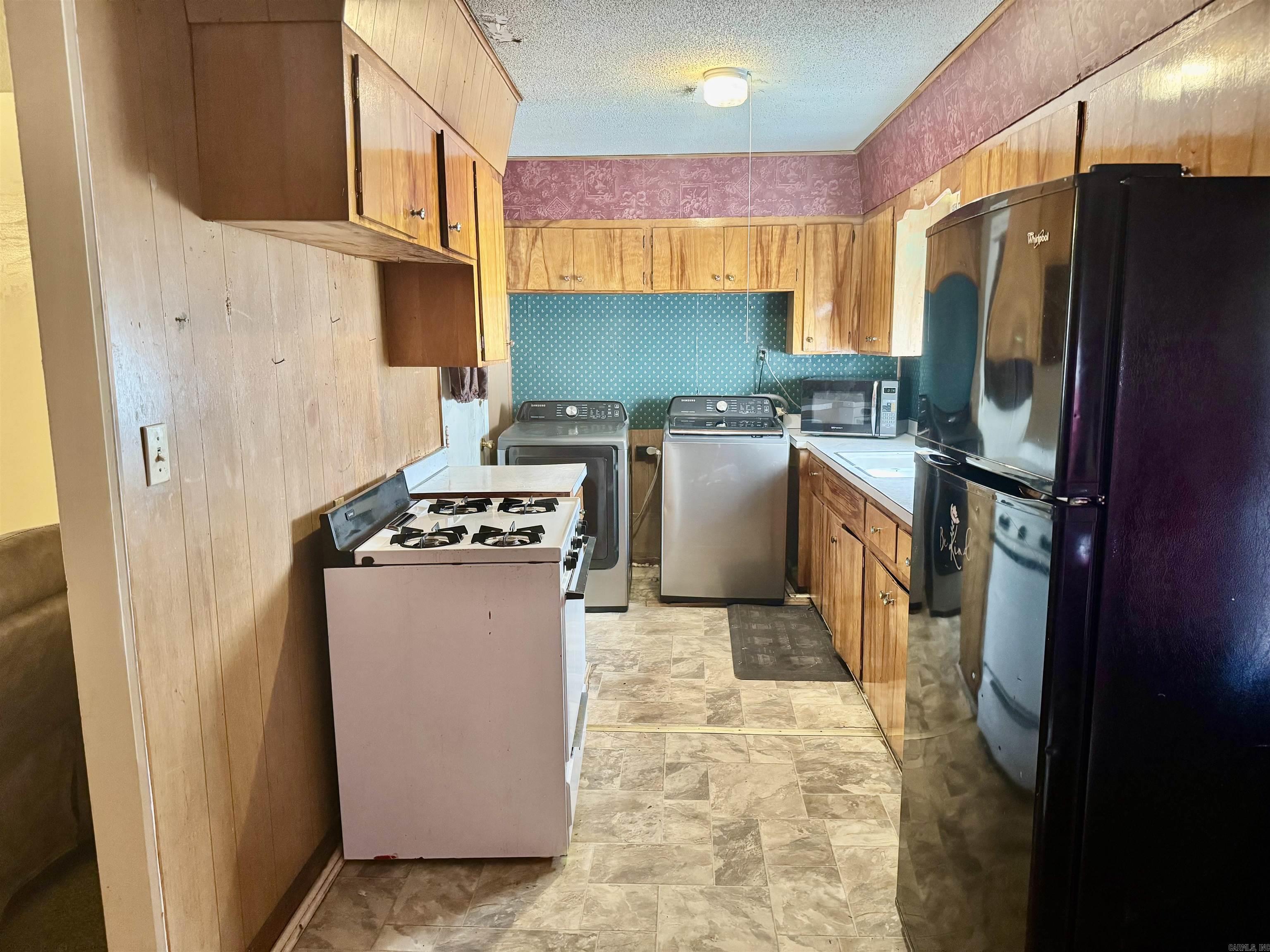 BRIARFIELD - Residential