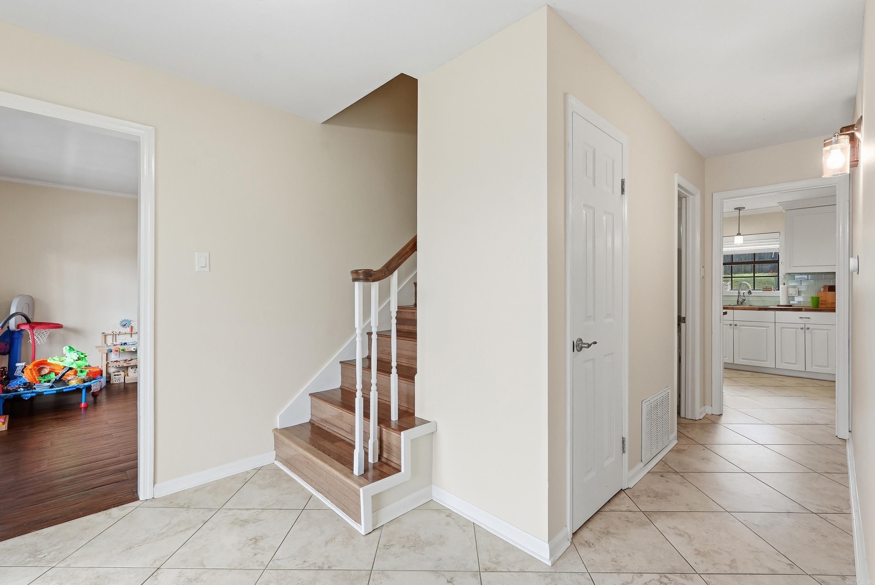 HILLSBOROUGH - Residential