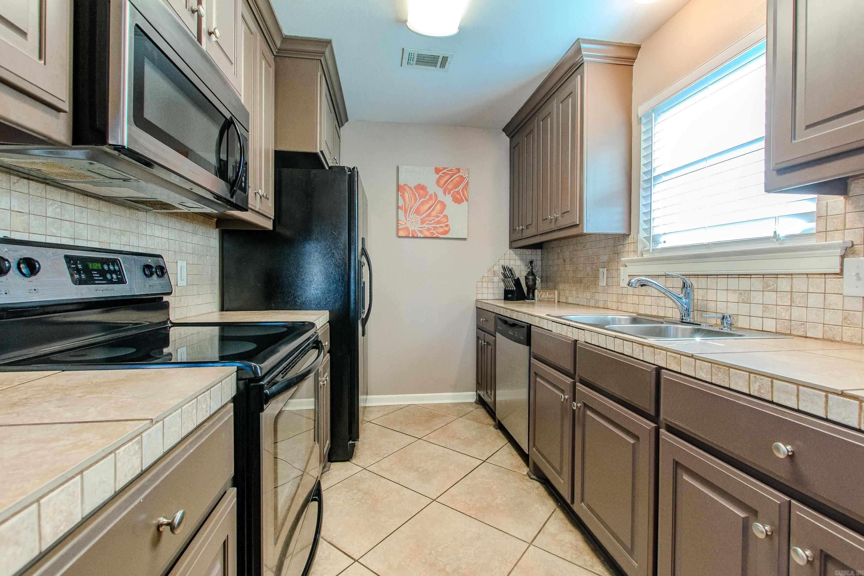 PINEDALE COVE - Residential