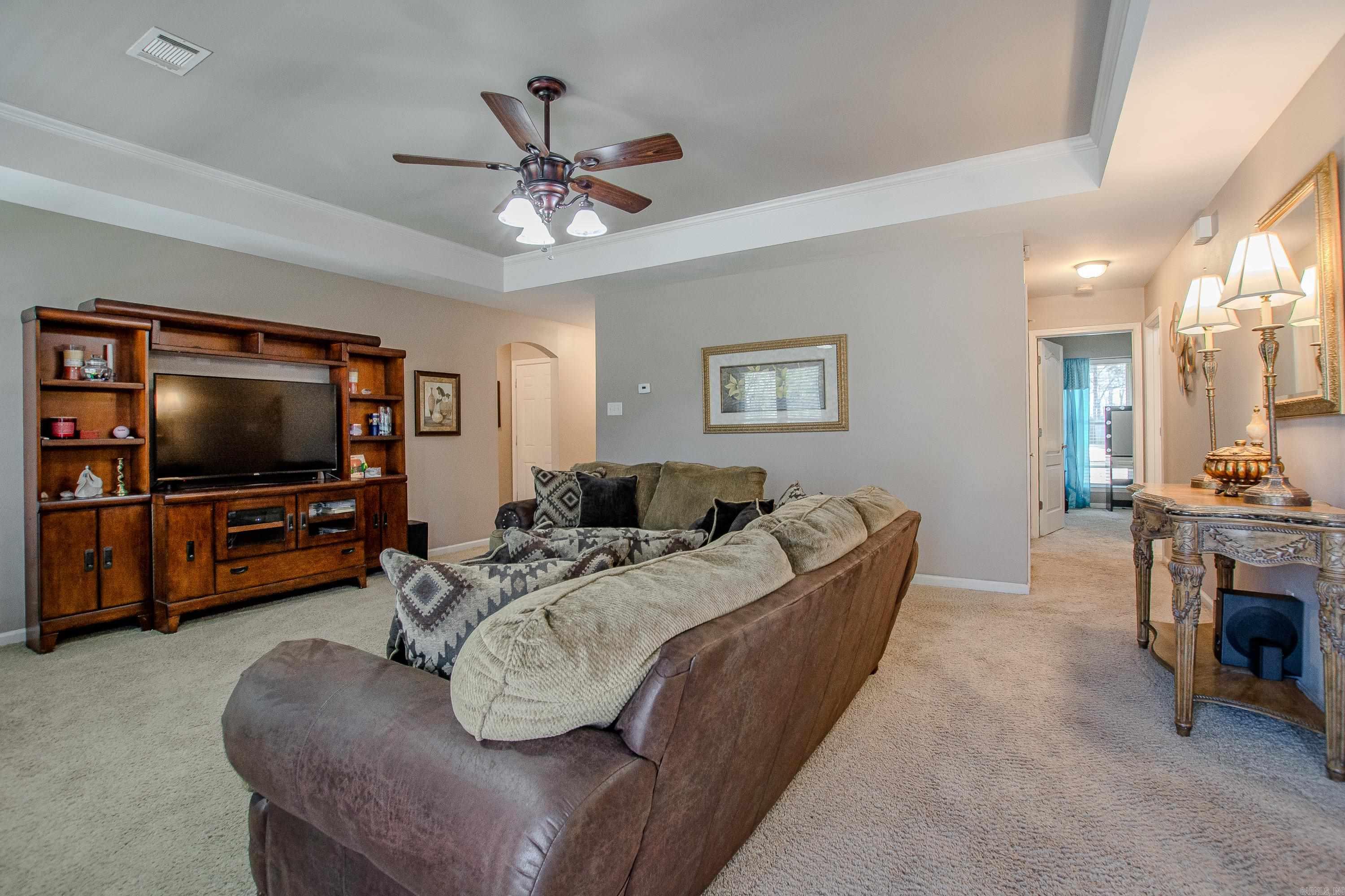 PINEDALE COVE - Residential