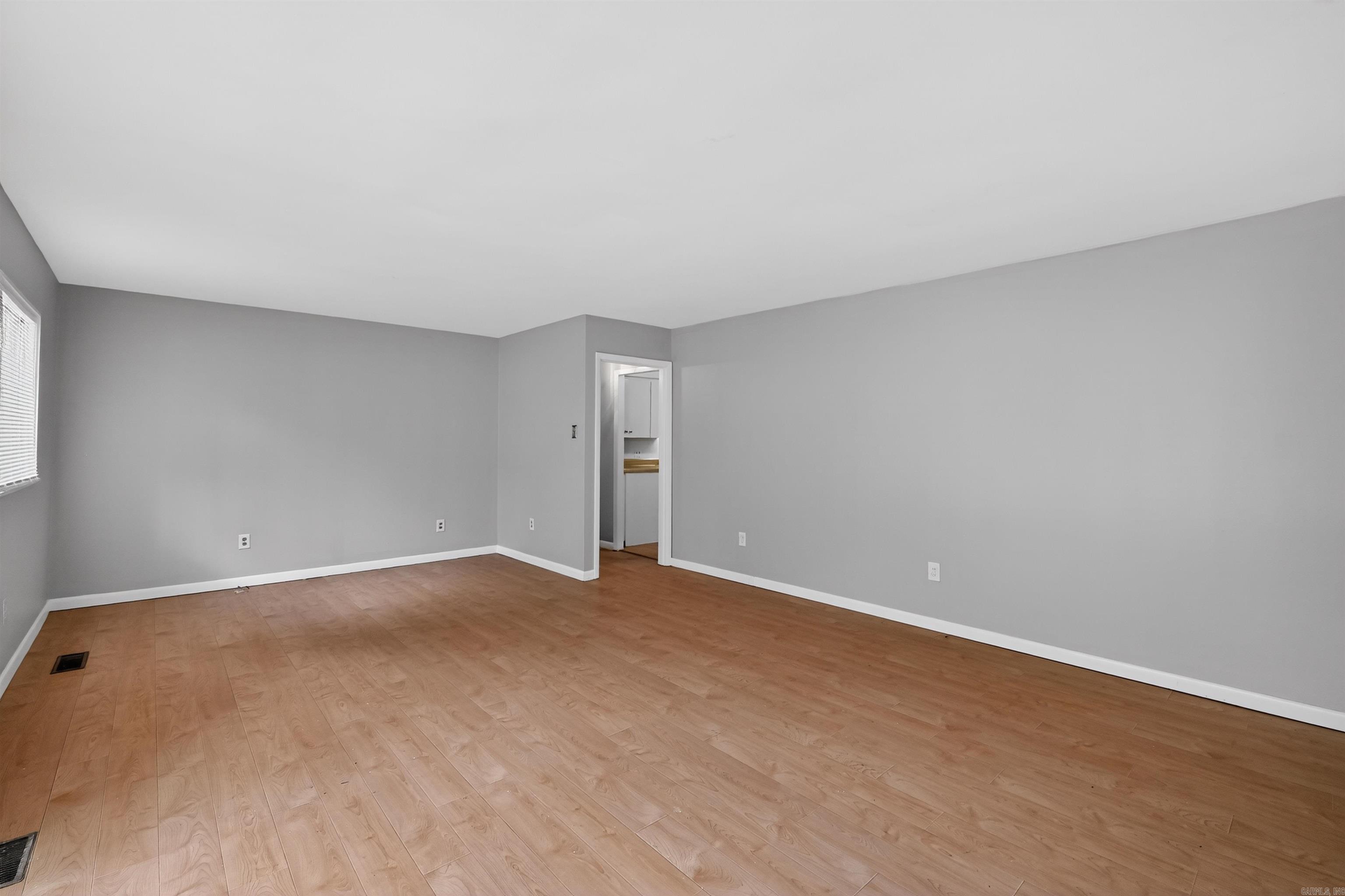 MEADOWCLIFF - Residential