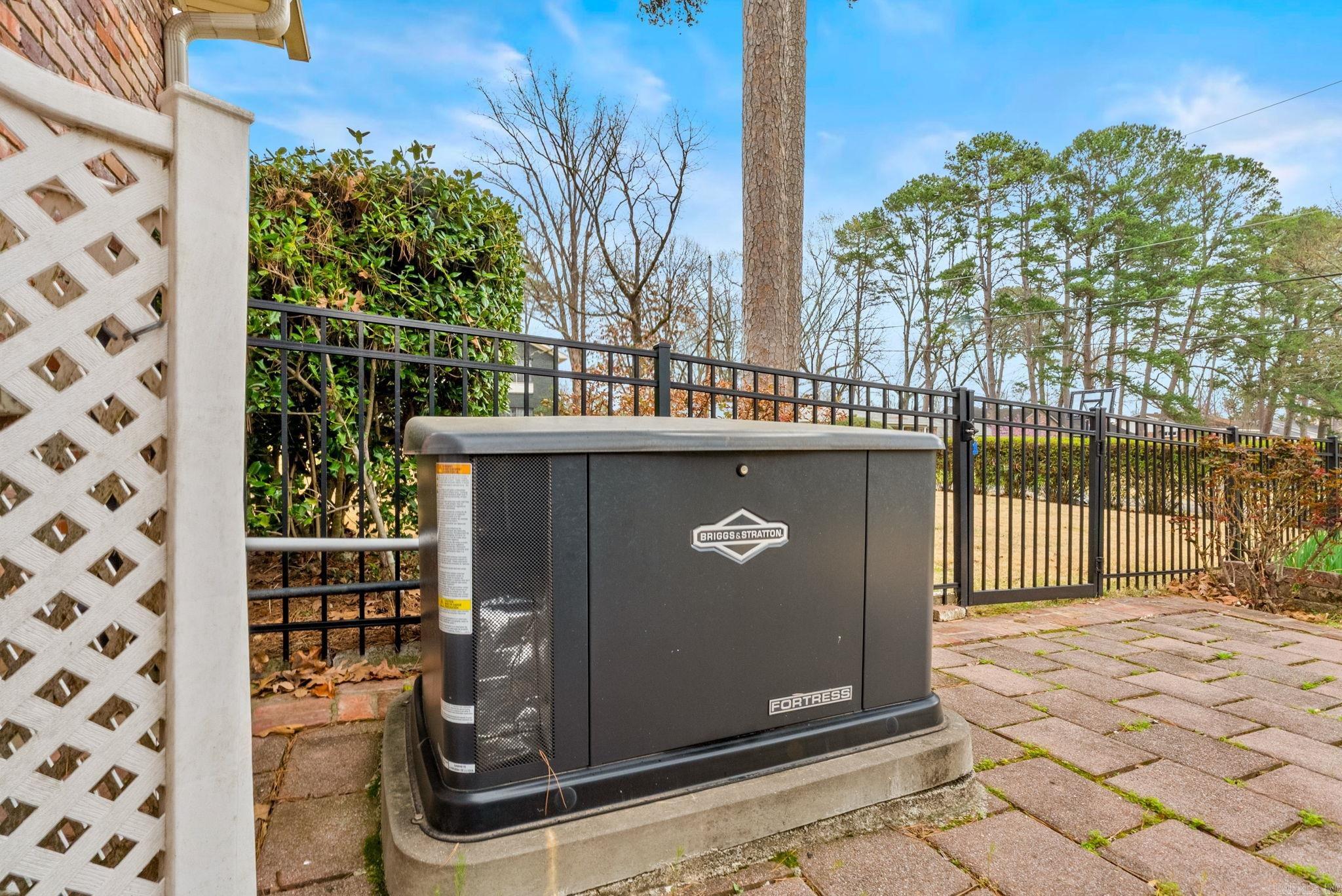 Leawood Heights - Residential