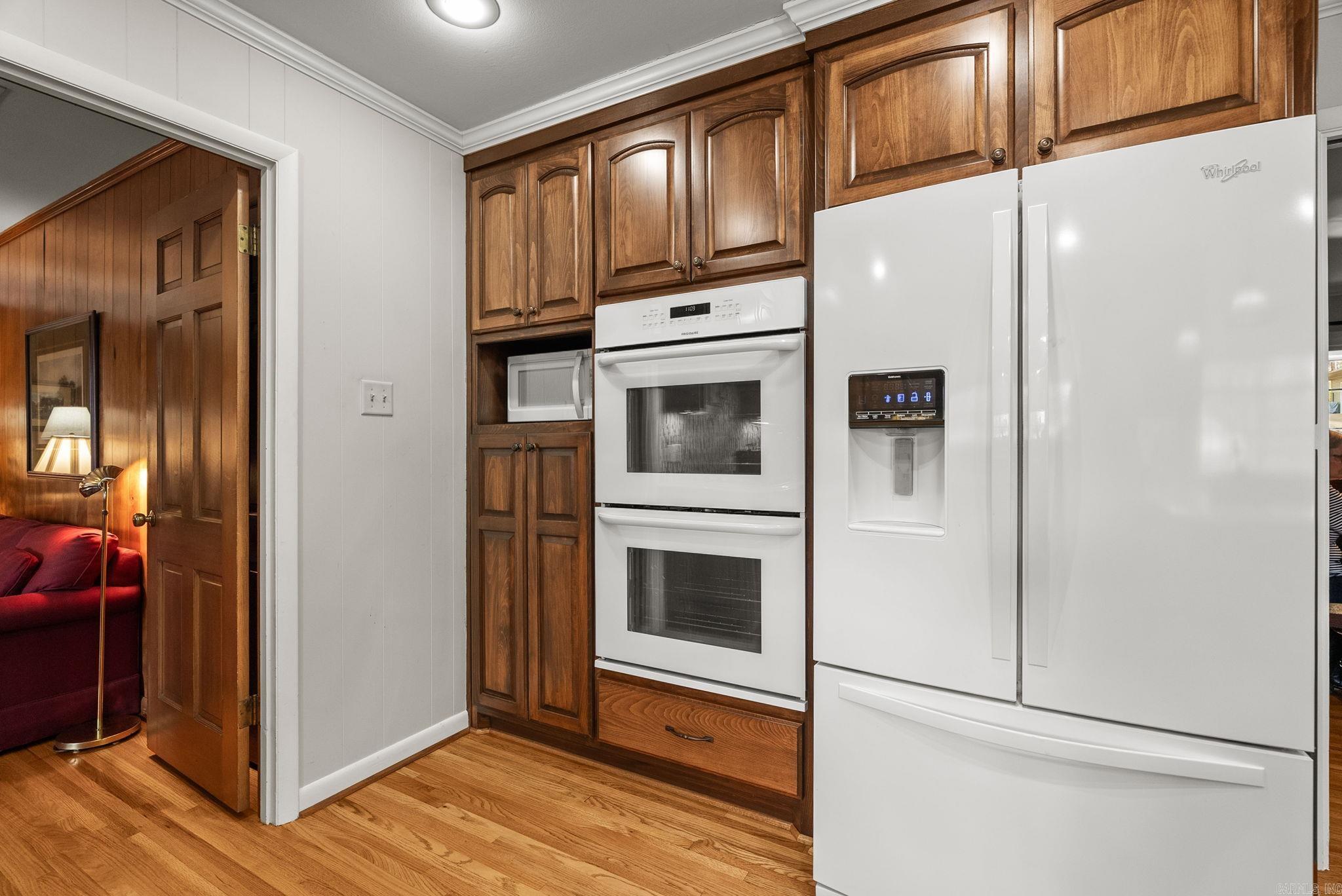 Leawood Heights - Residential