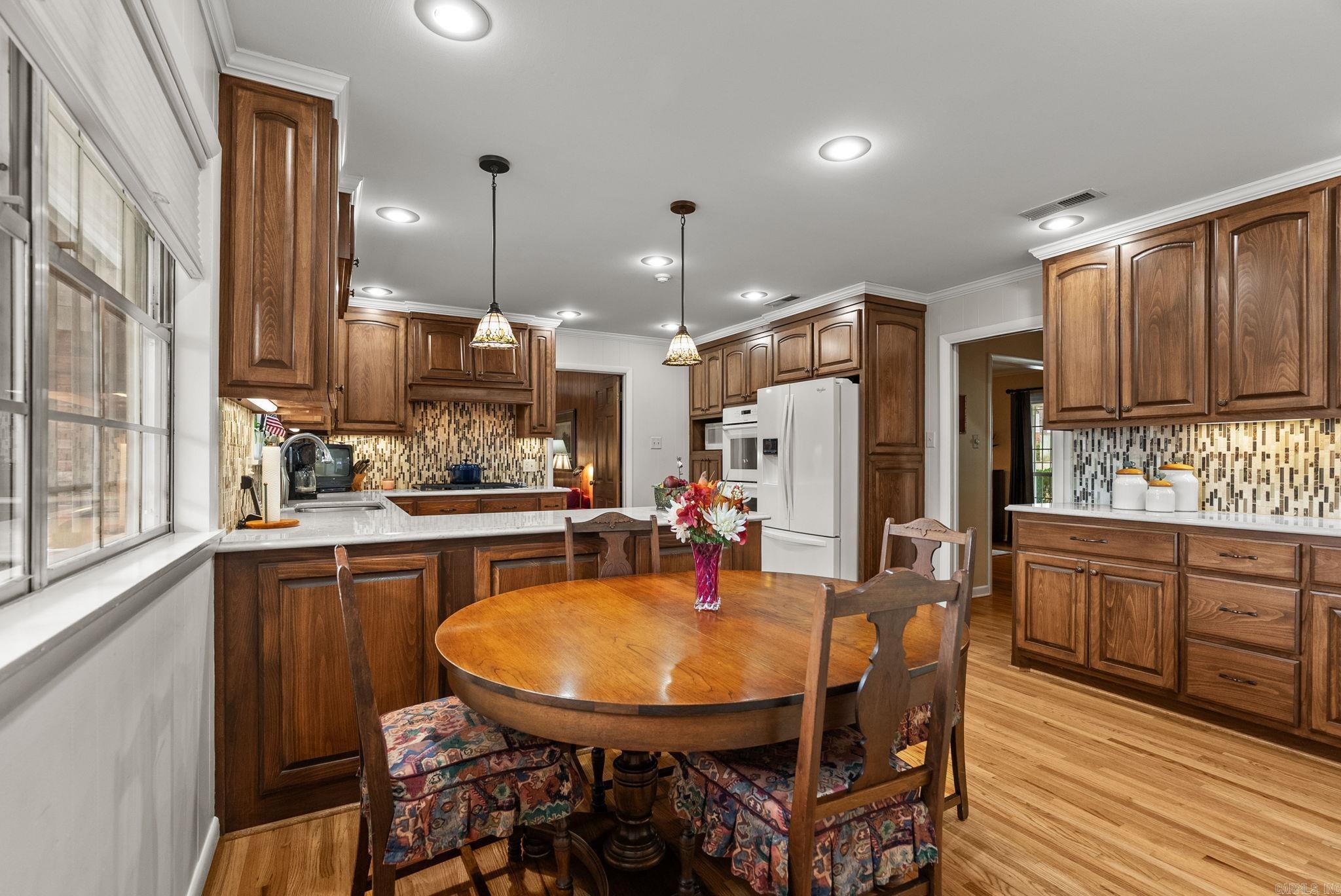 Leawood Heights - Residential