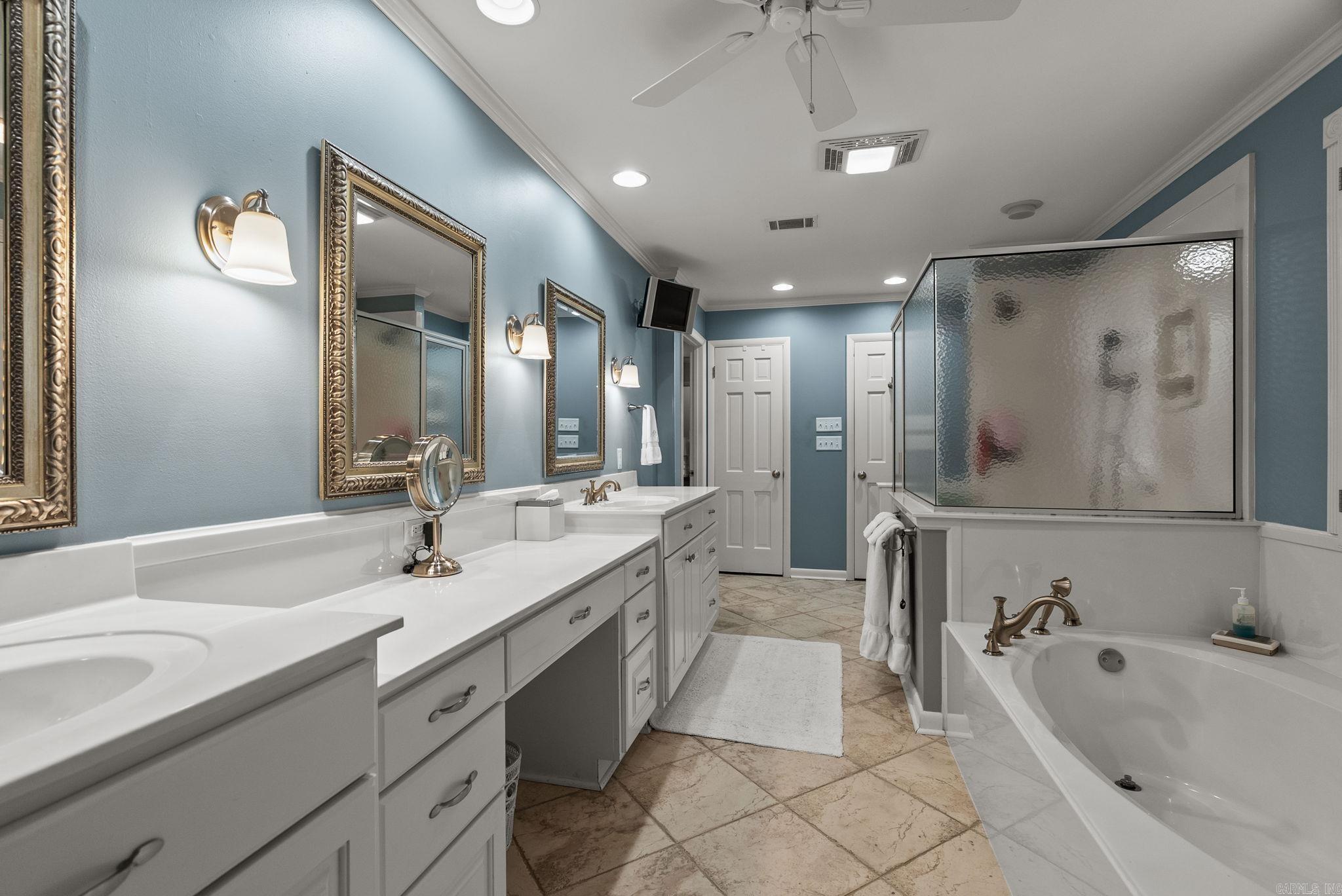 Leawood Heights - Residential