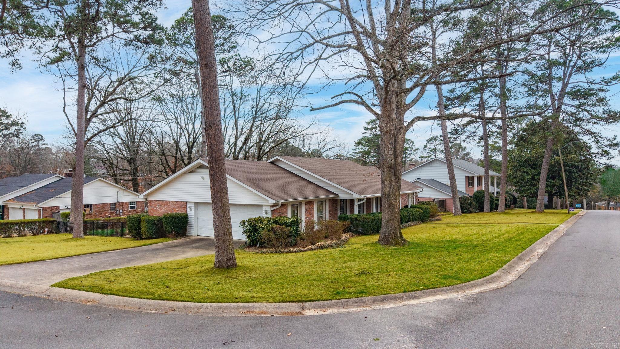 Leawood Heights - Residential