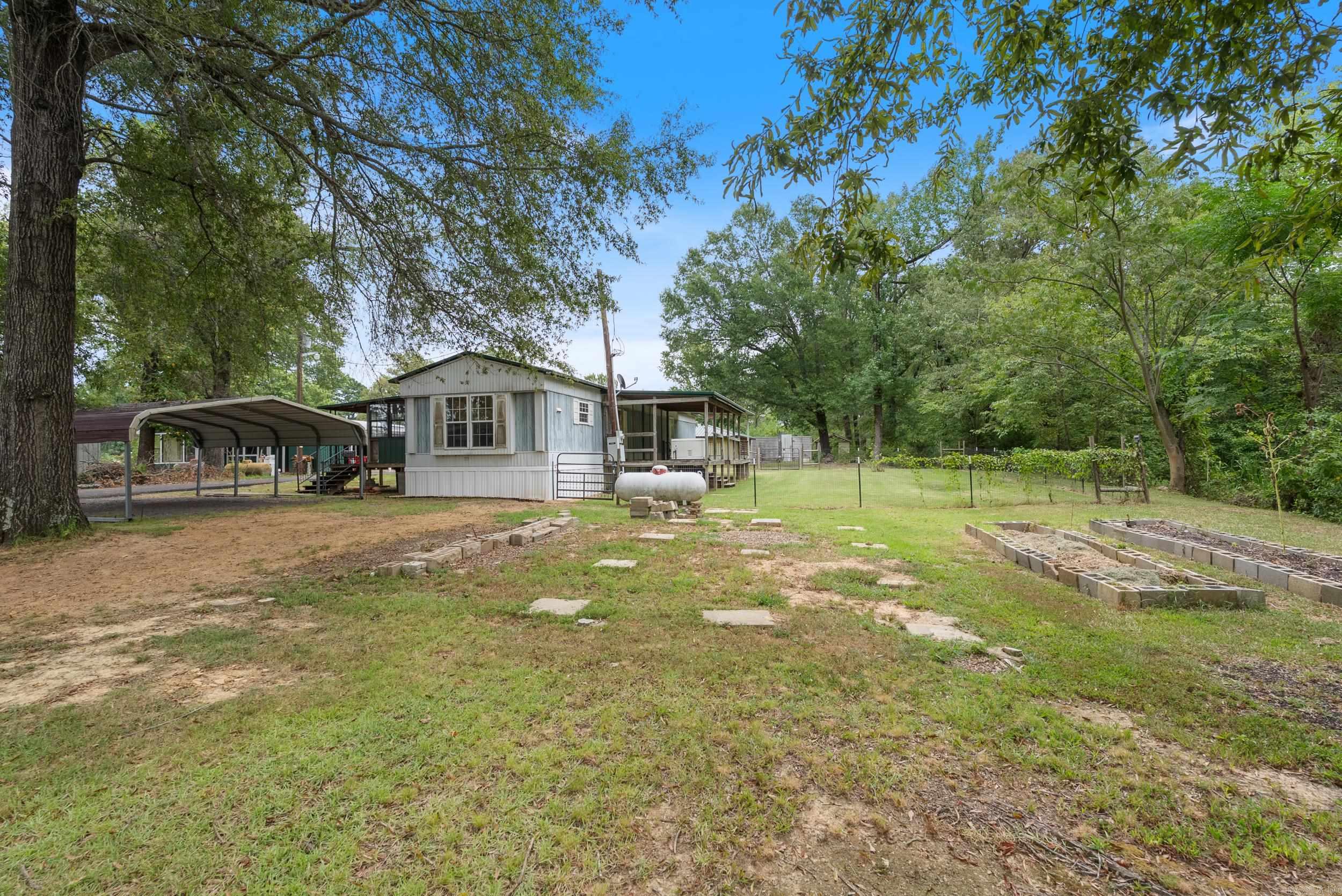 ADAMS BOAT LANDING - Residential