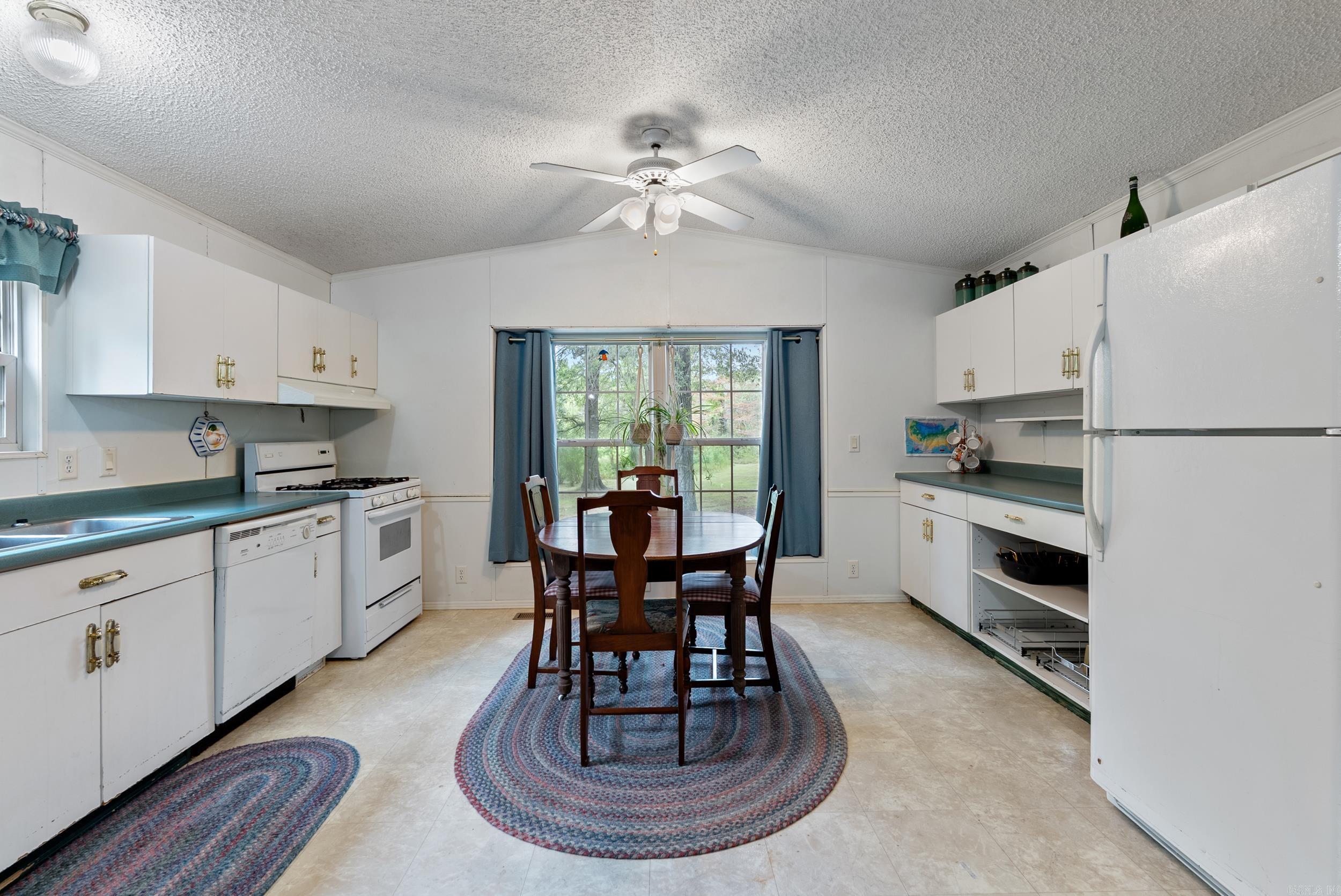 ADAMS BOAT LANDING - Residential