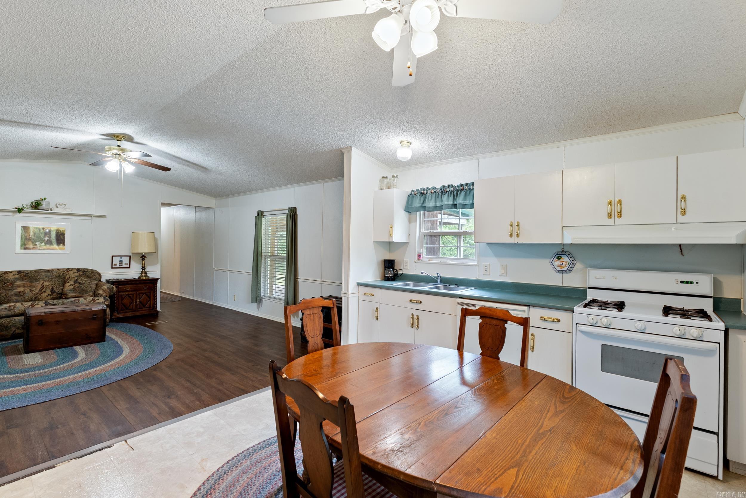 ADAMS BOAT LANDING - Residential