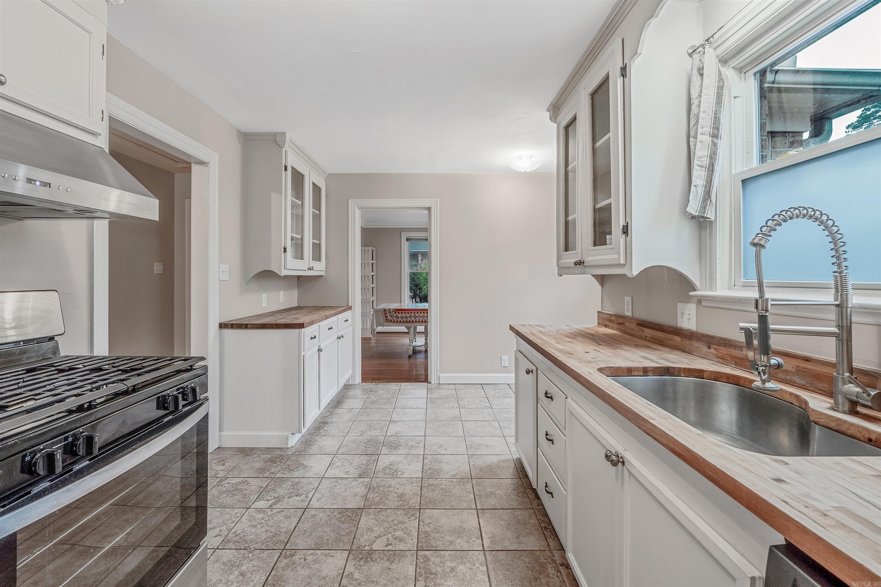 CHERRY & COX - Residential