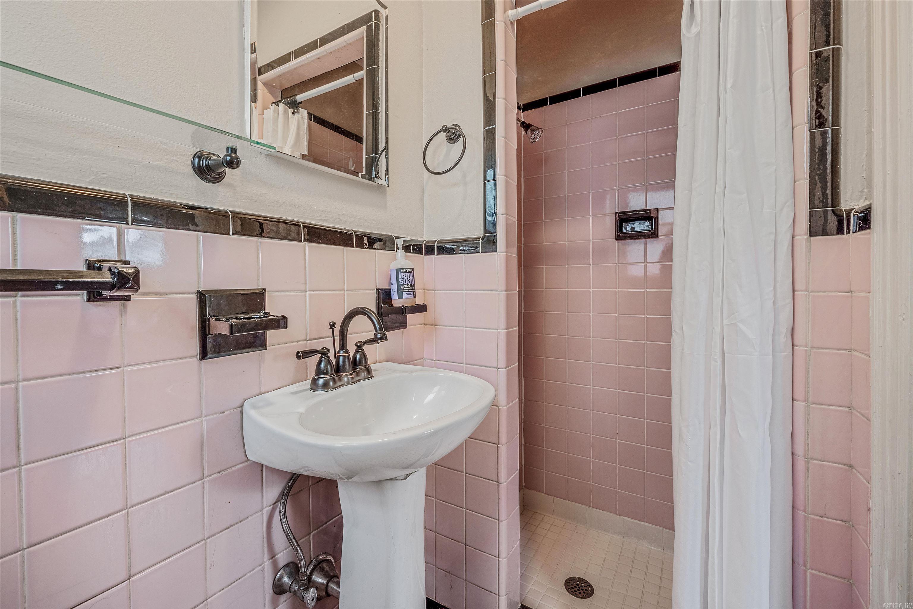 CHERRY & COX - Residential