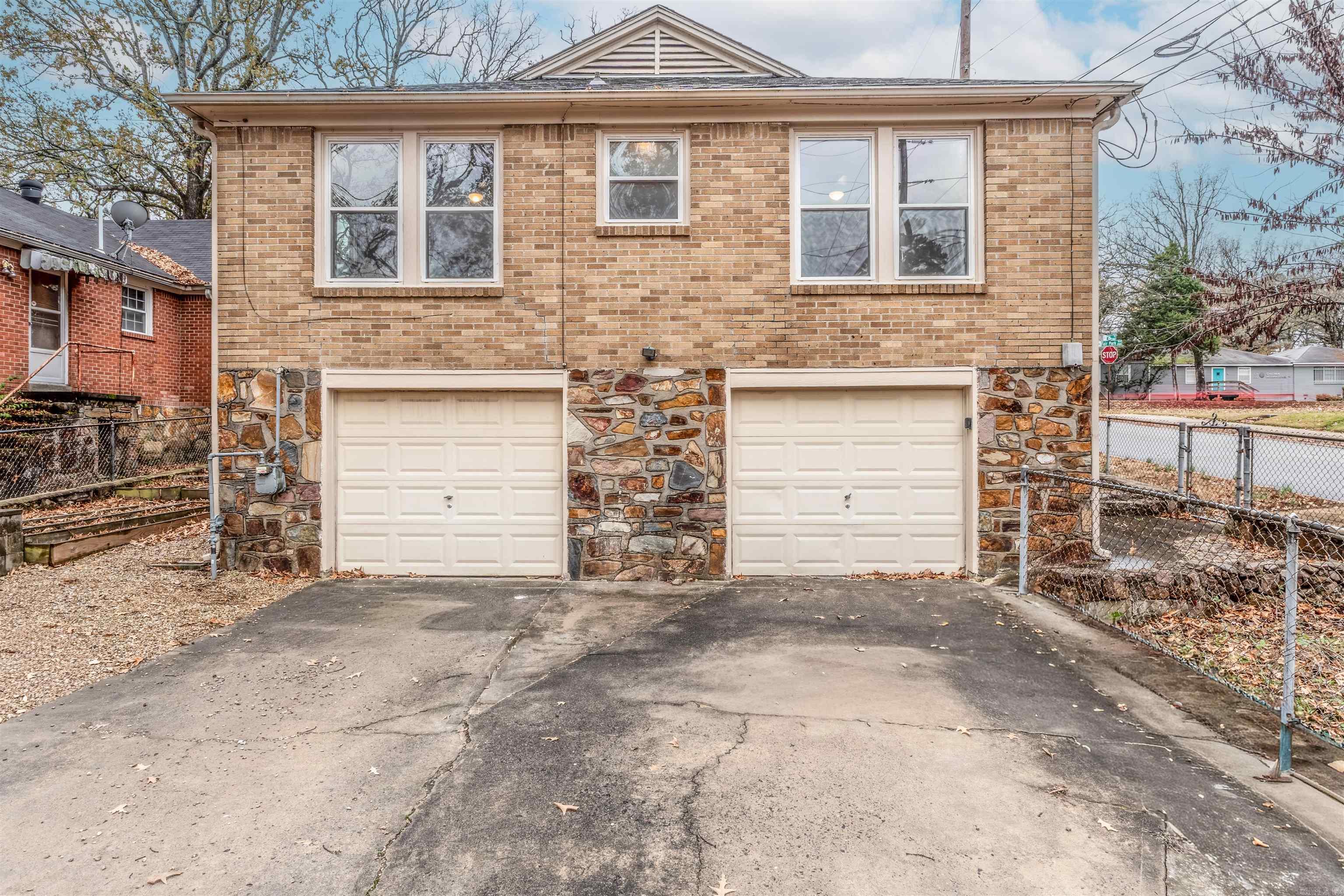 CHERRY & COX - Residential