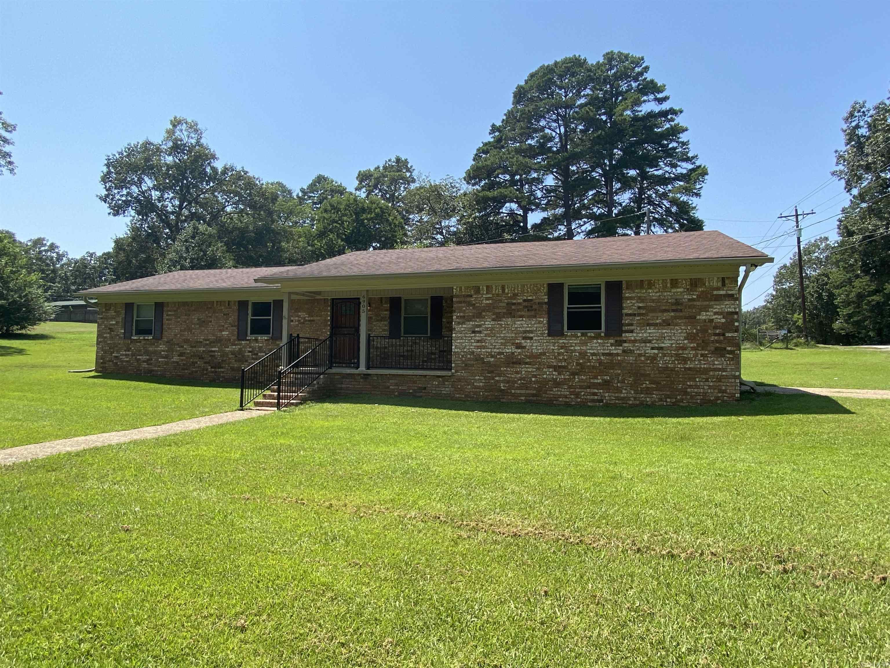 PINE FOREST - Residential