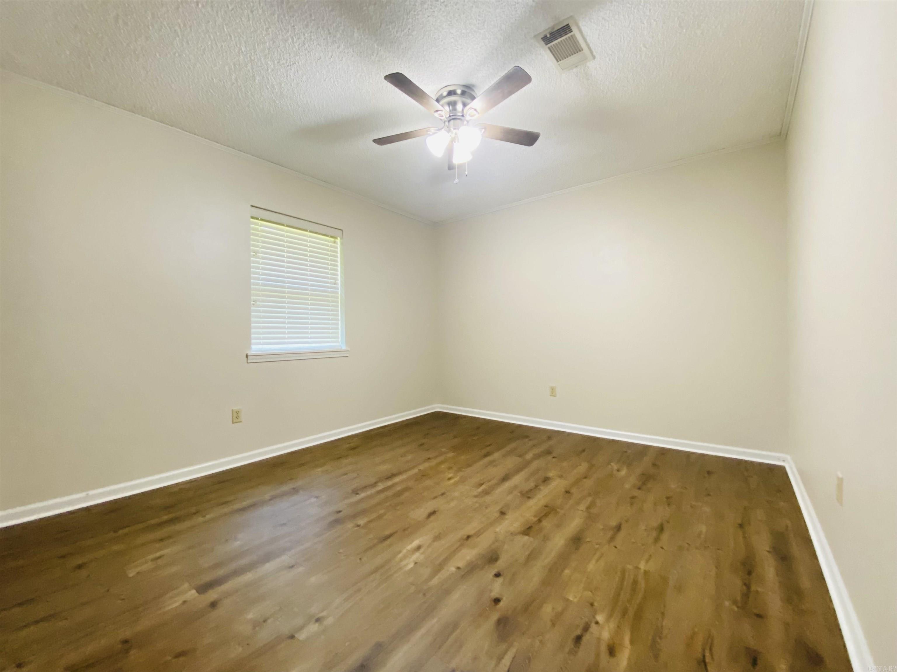 PINE FOREST - Residential