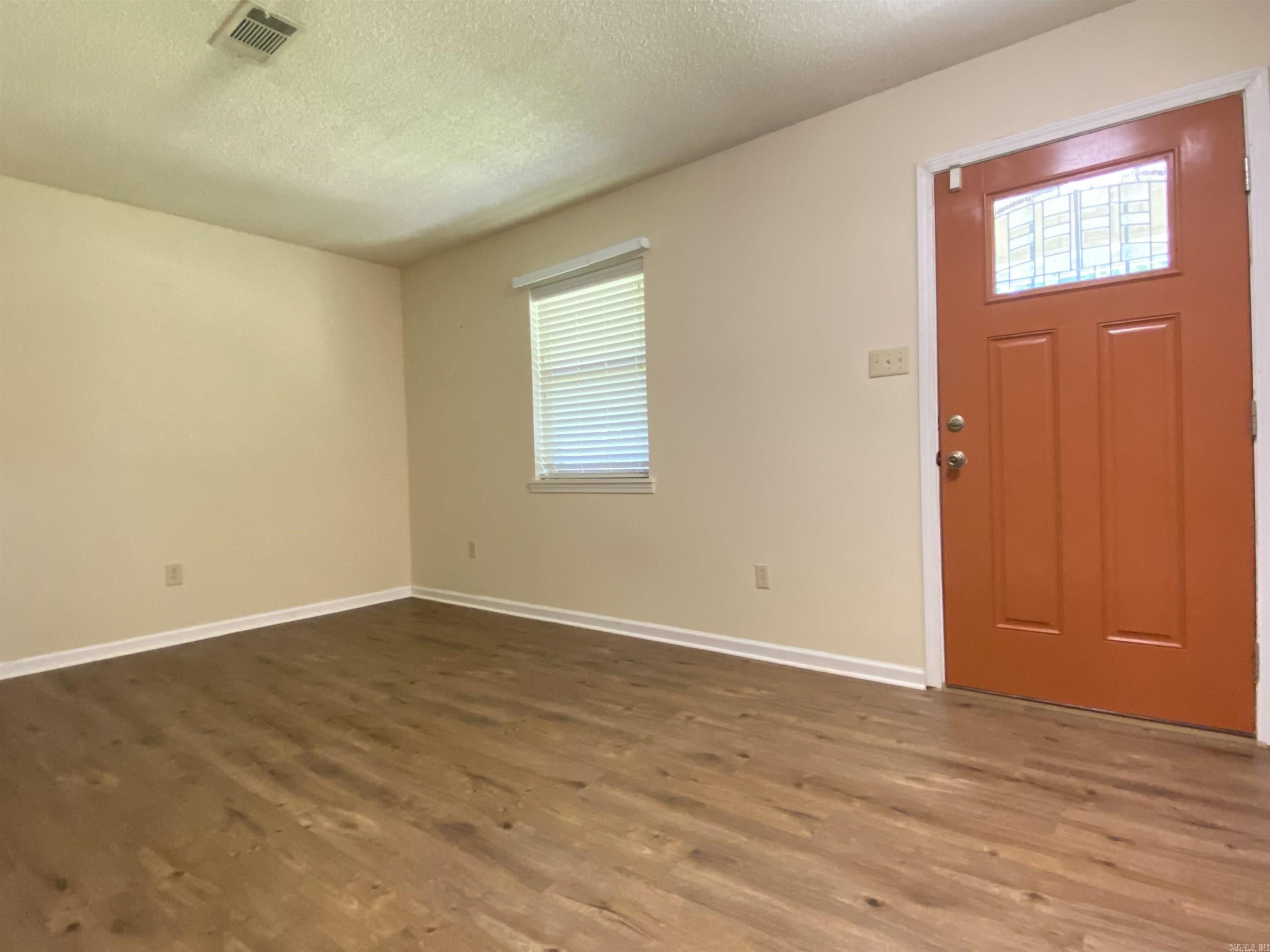 PINE FOREST - Residential