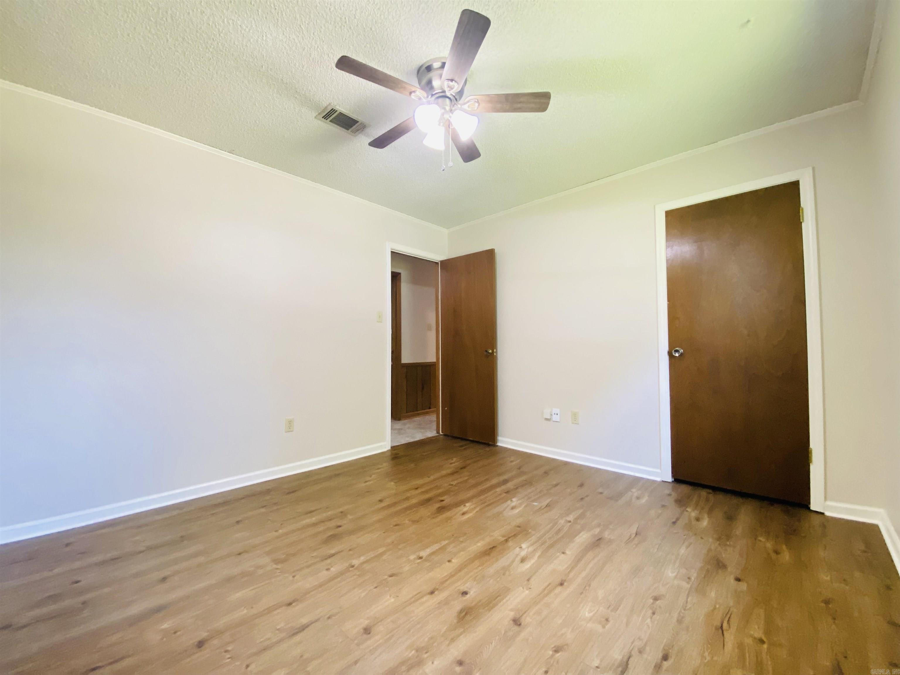 PINE FOREST - Residential