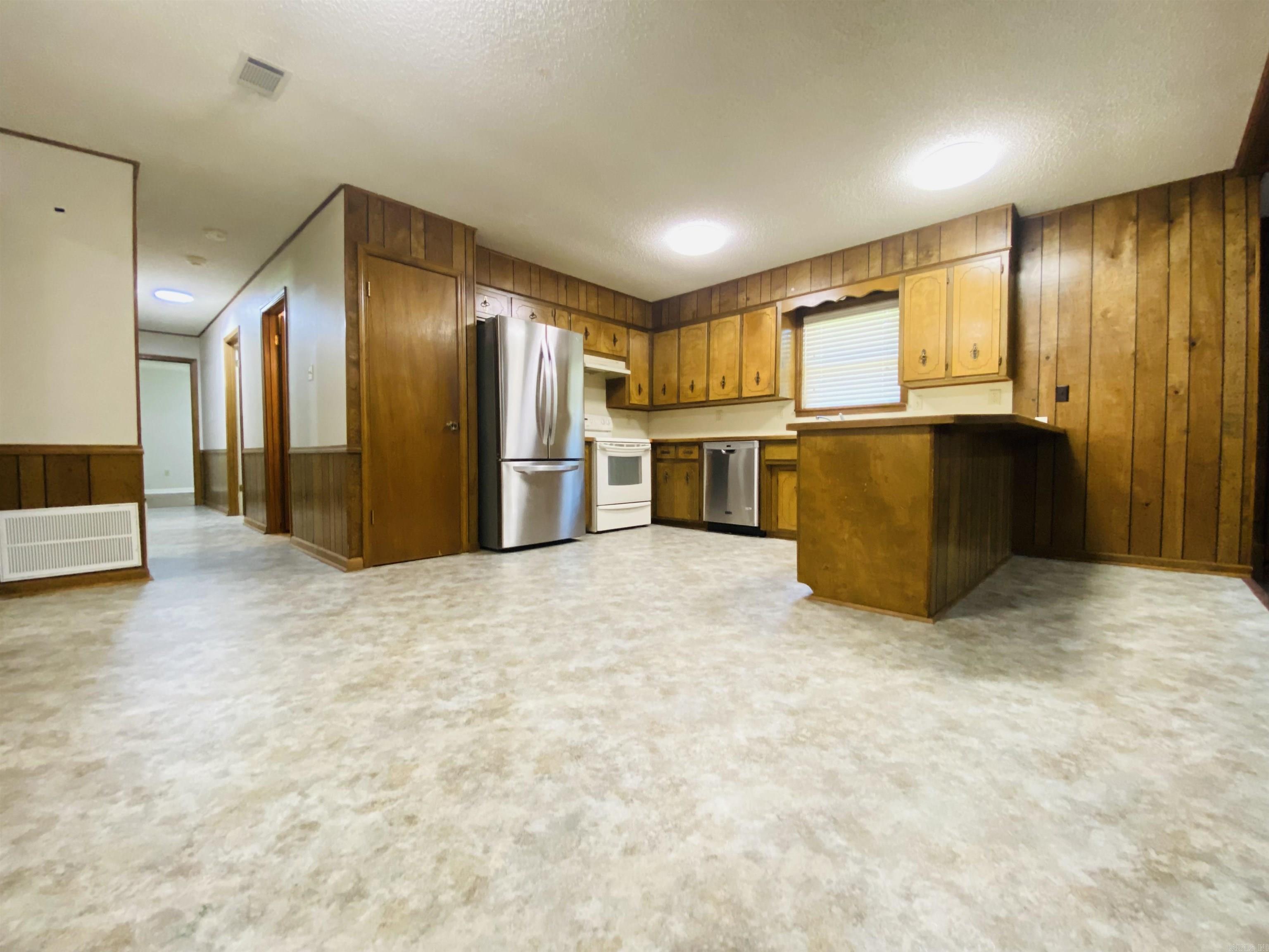 PINE FOREST - Residential