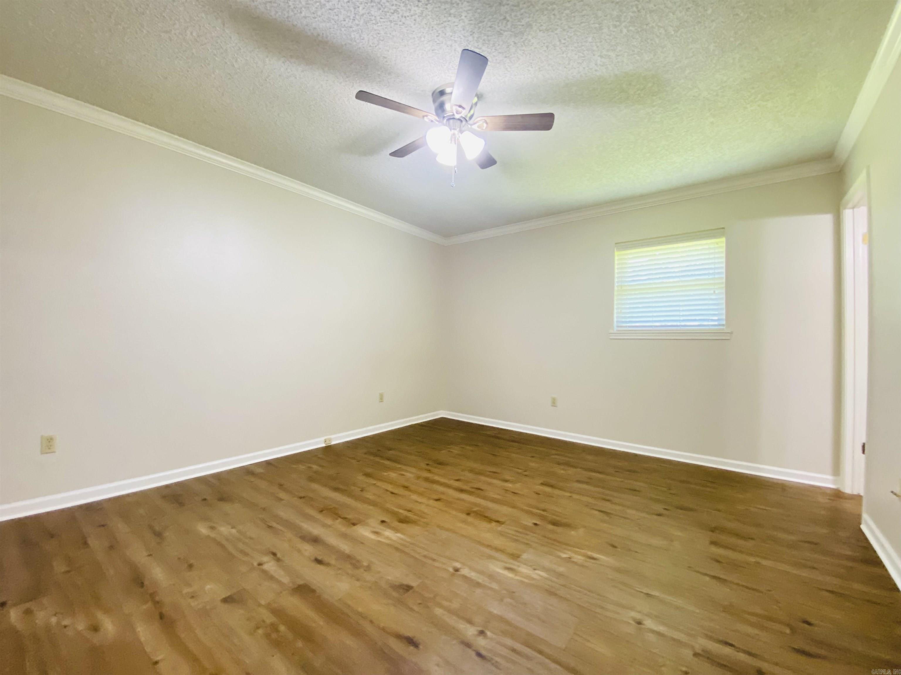 PINE FOREST - Residential