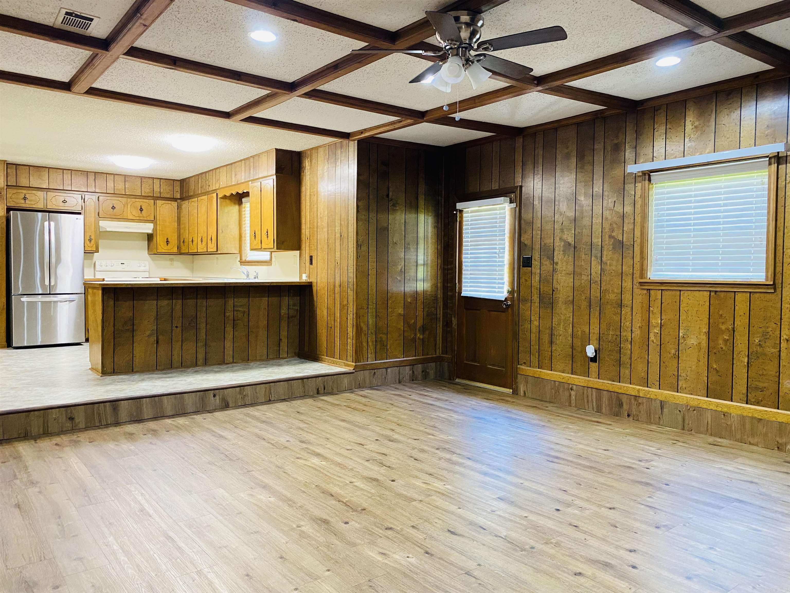 PINE FOREST - Residential