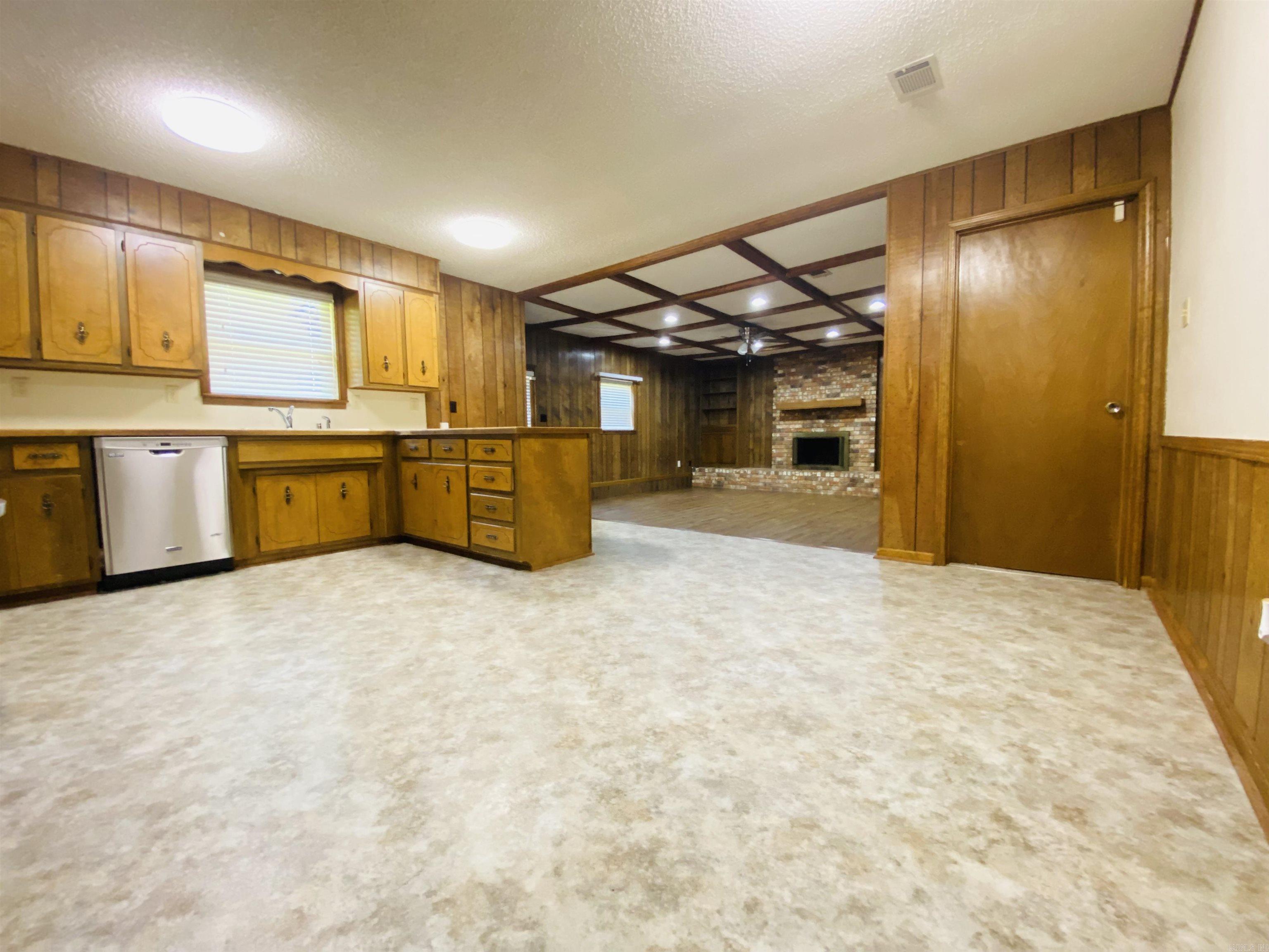 PINE FOREST - Residential