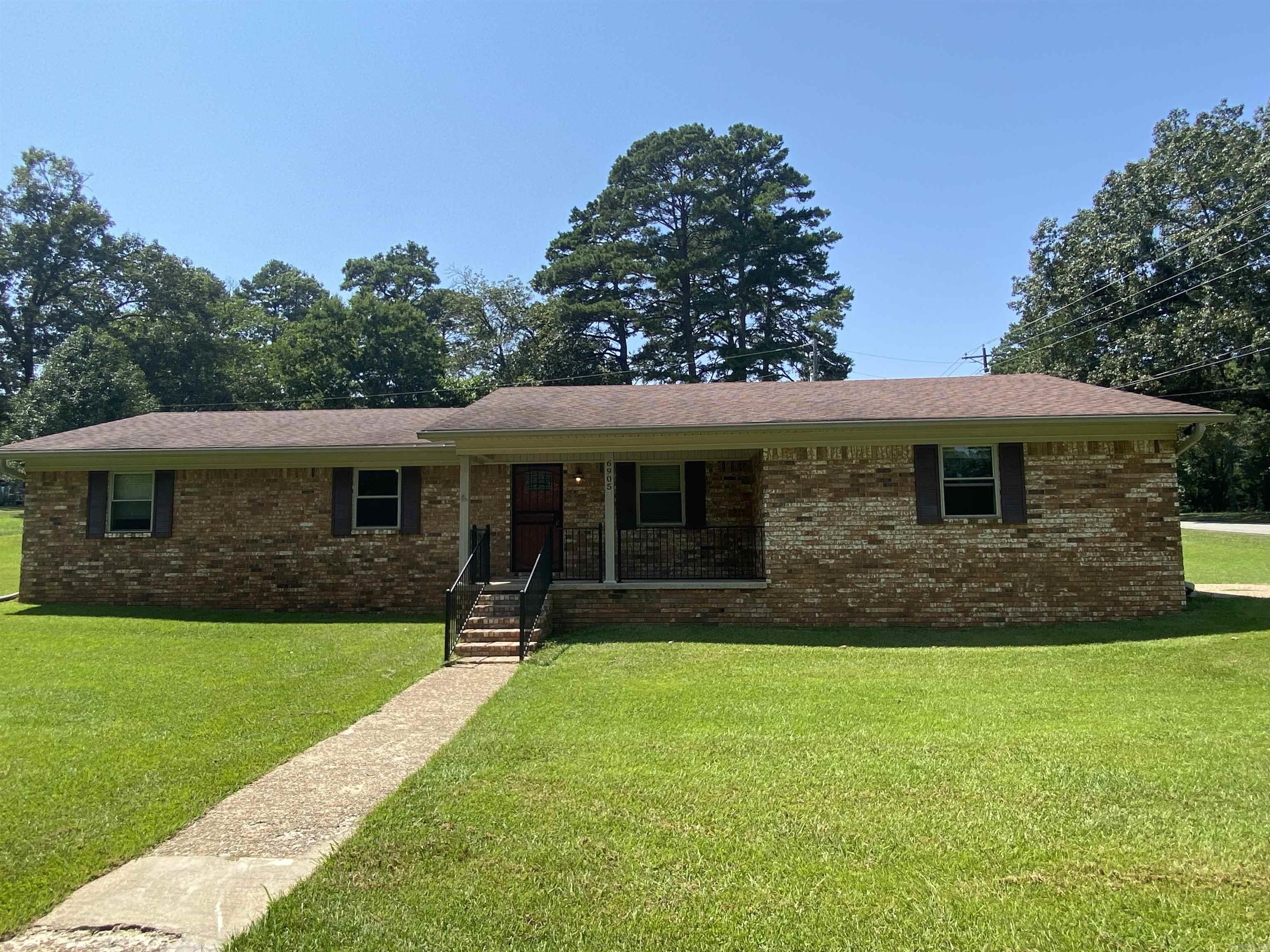 PINE FOREST - Residential