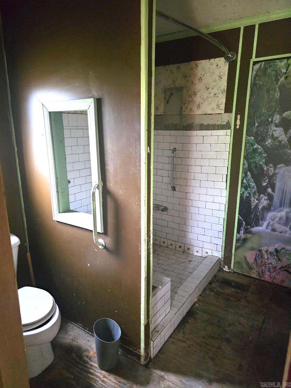 MENA ORIGINAL - Residential