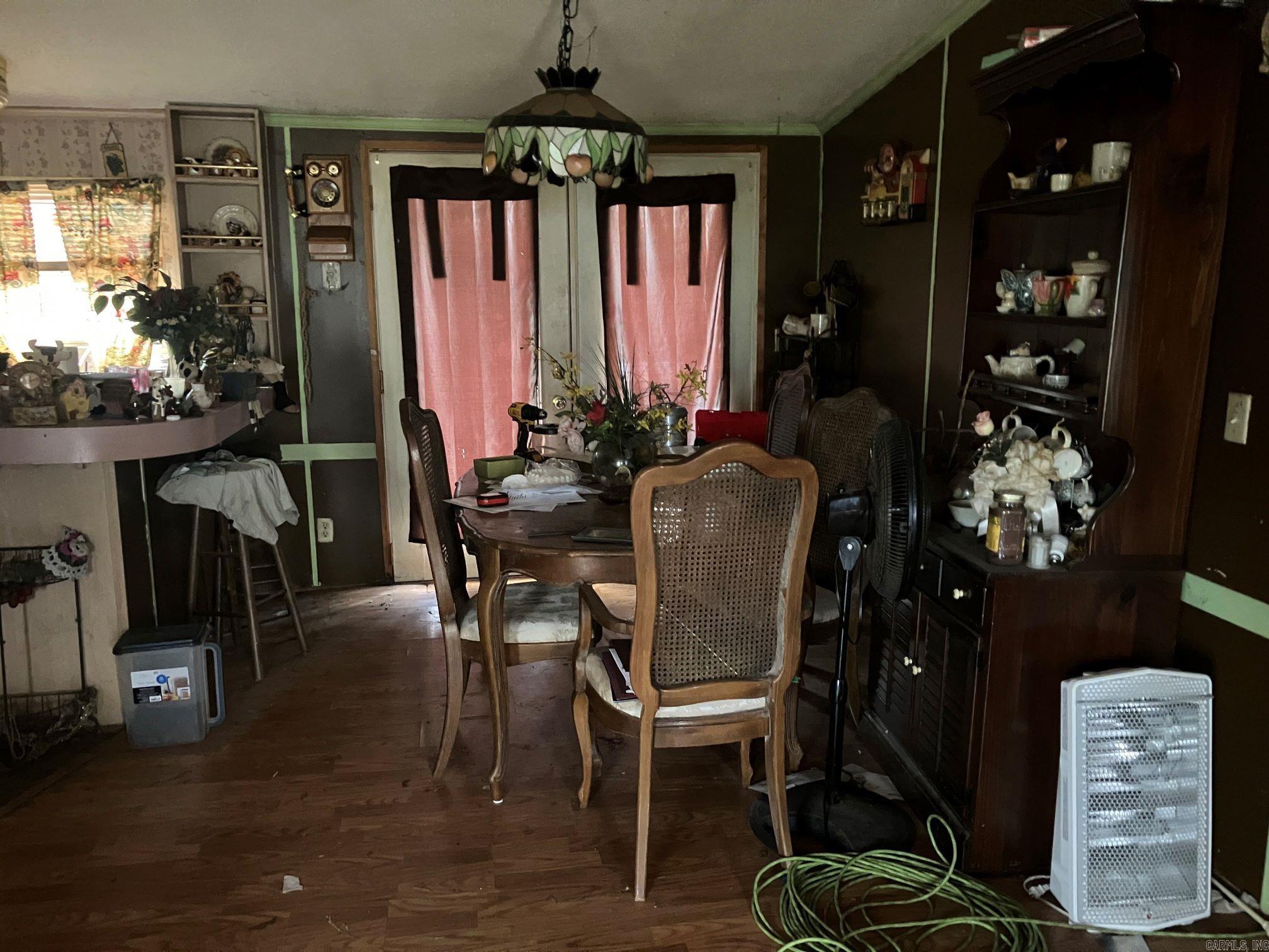 MENA ORIGINAL - Residential