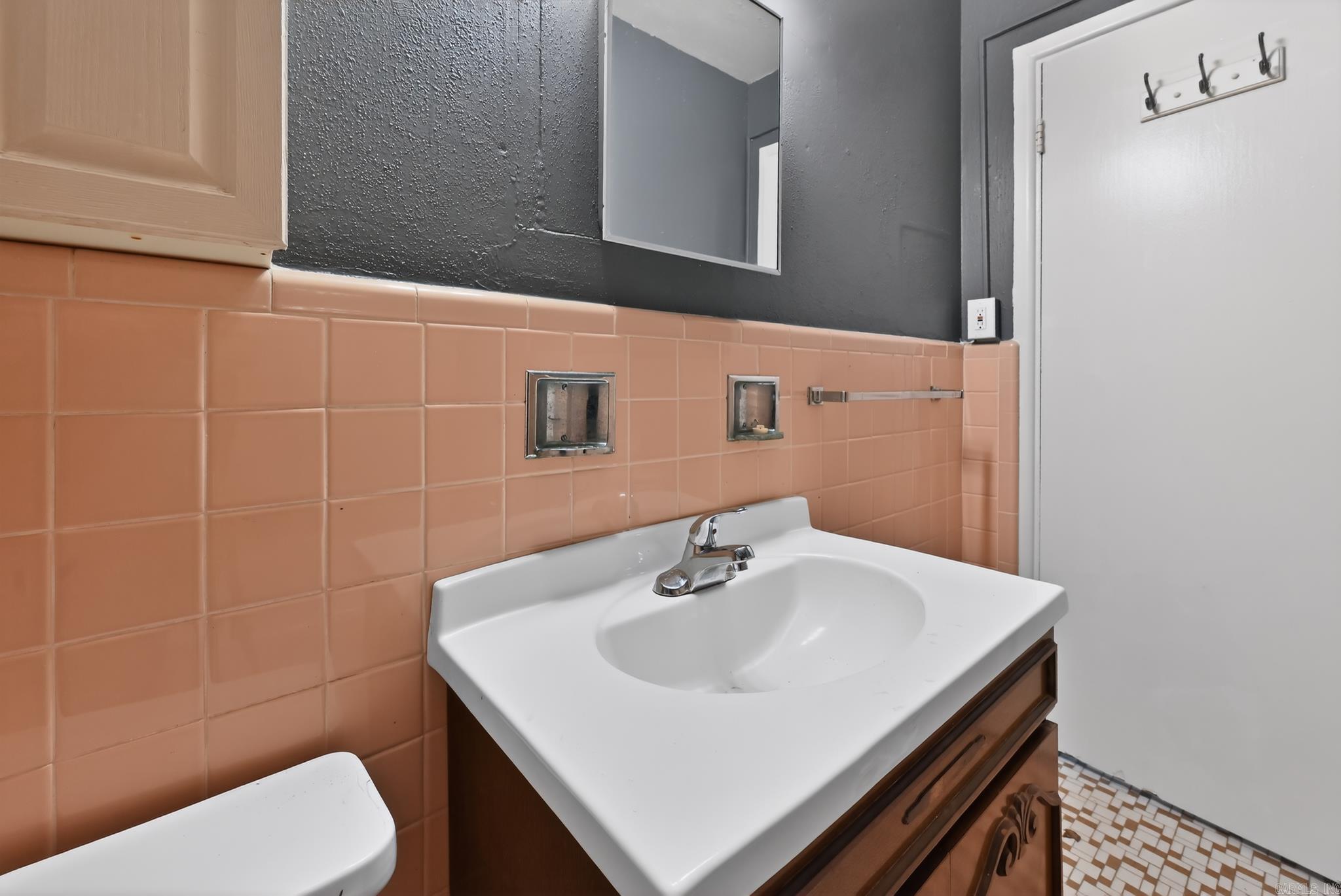 BROADMOOR ADDN - Residential