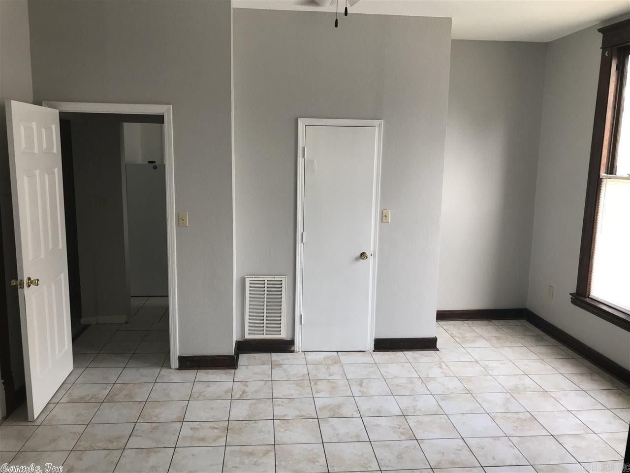 14-10-10 - Residential Lease